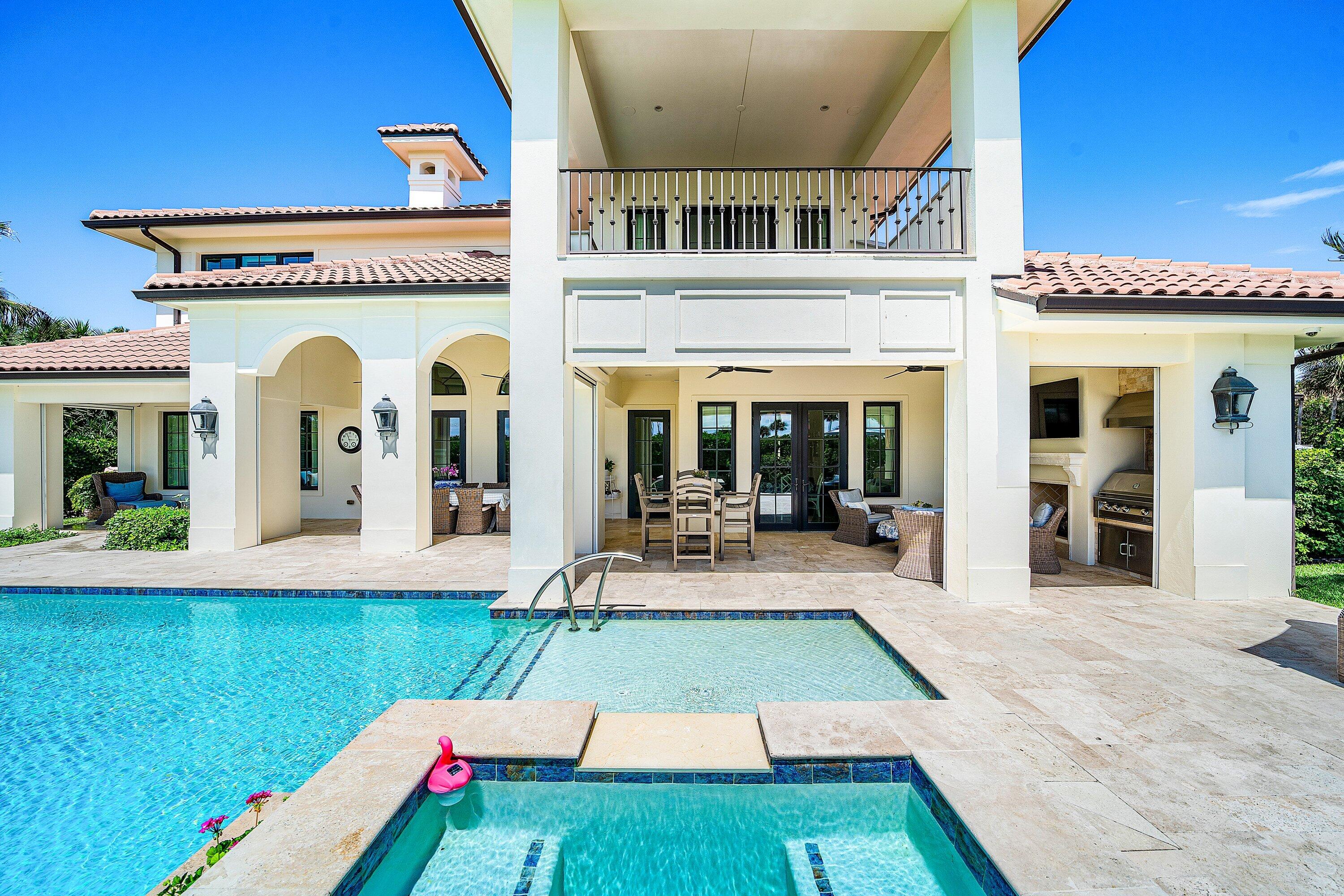 SAILFISH POINT - Residential