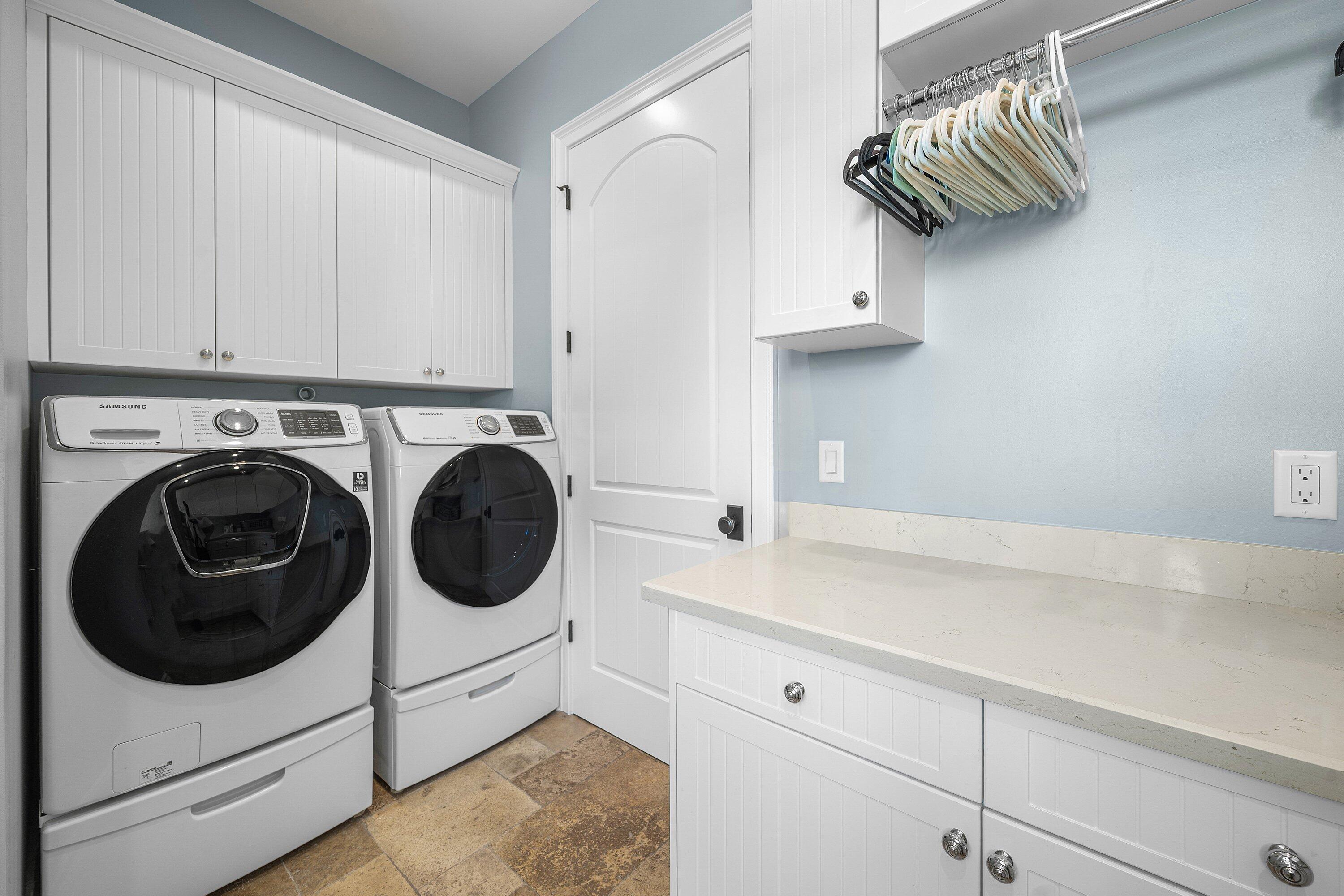 SAILFISH POINT - Residential