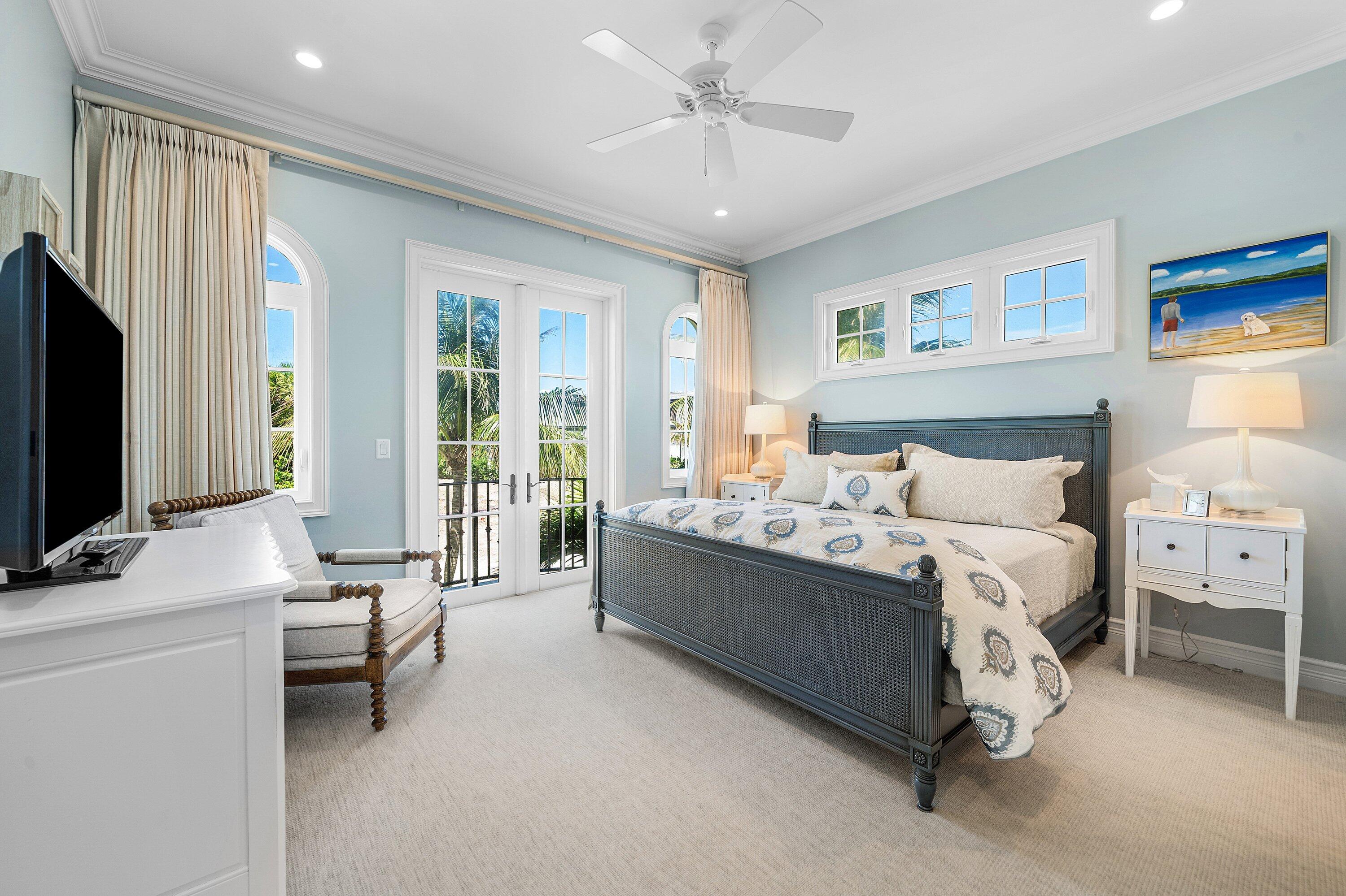 SAILFISH POINT - Residential
