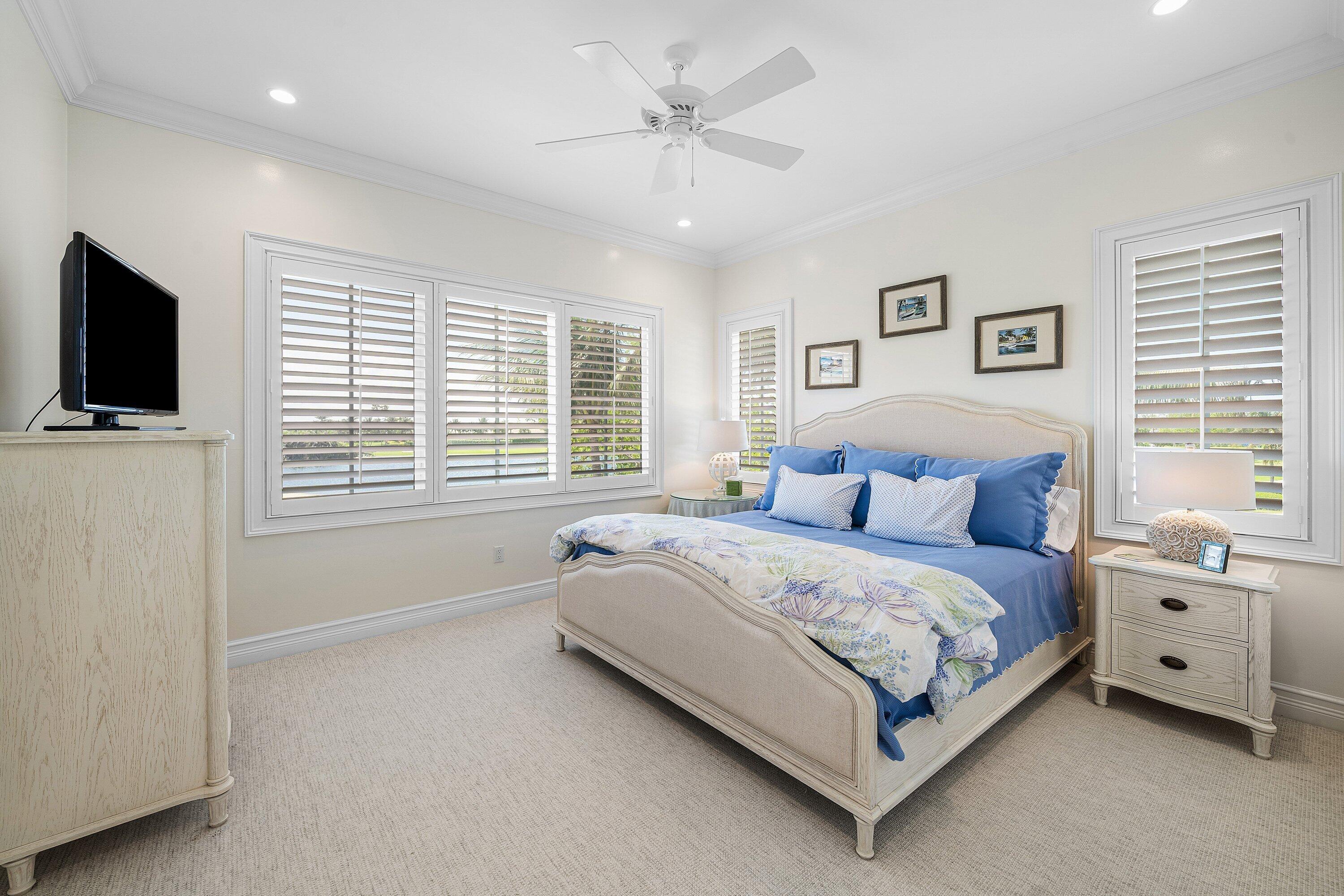 SAILFISH POINT - Residential