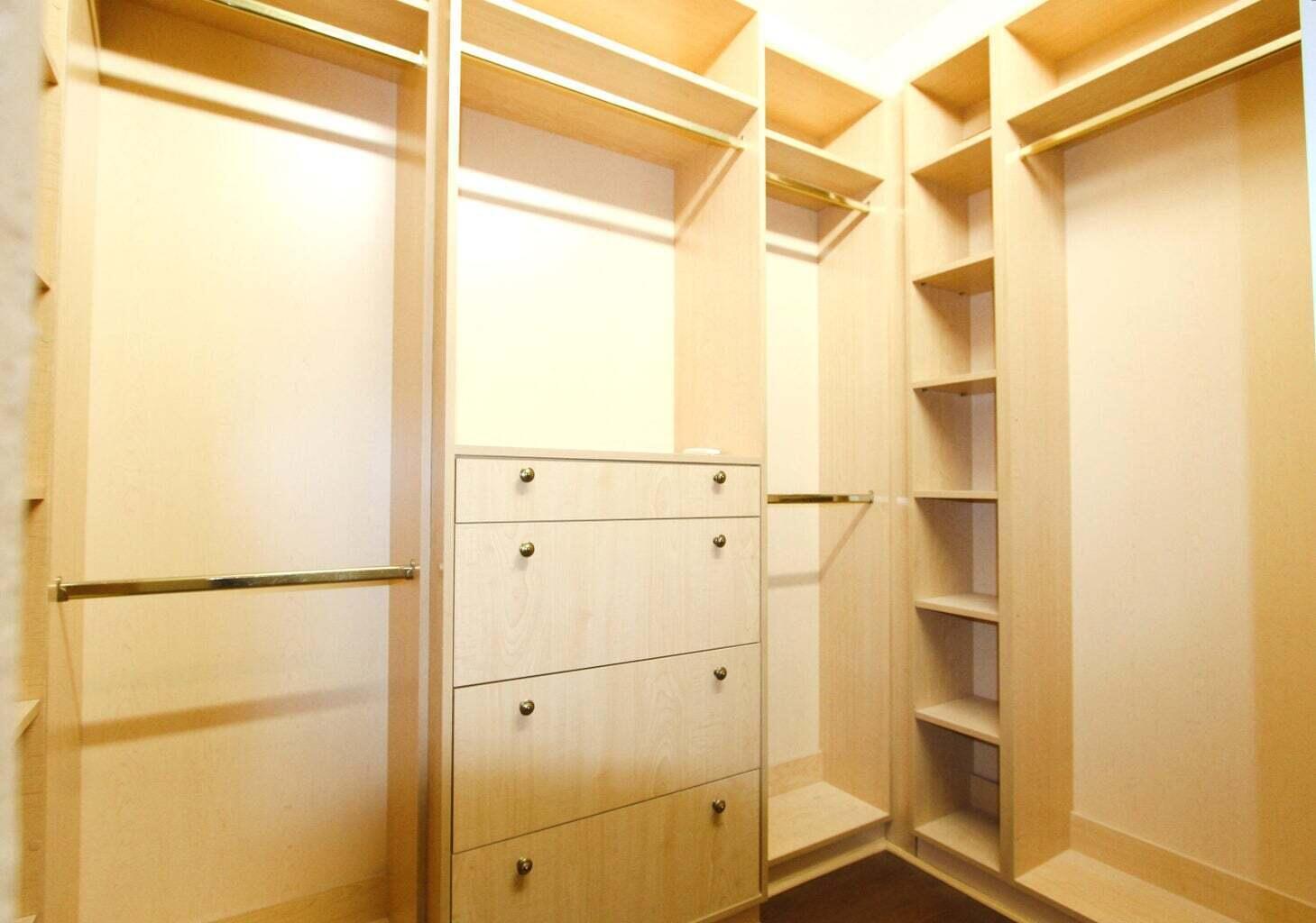 CAPELLA 1 - Residential Lease