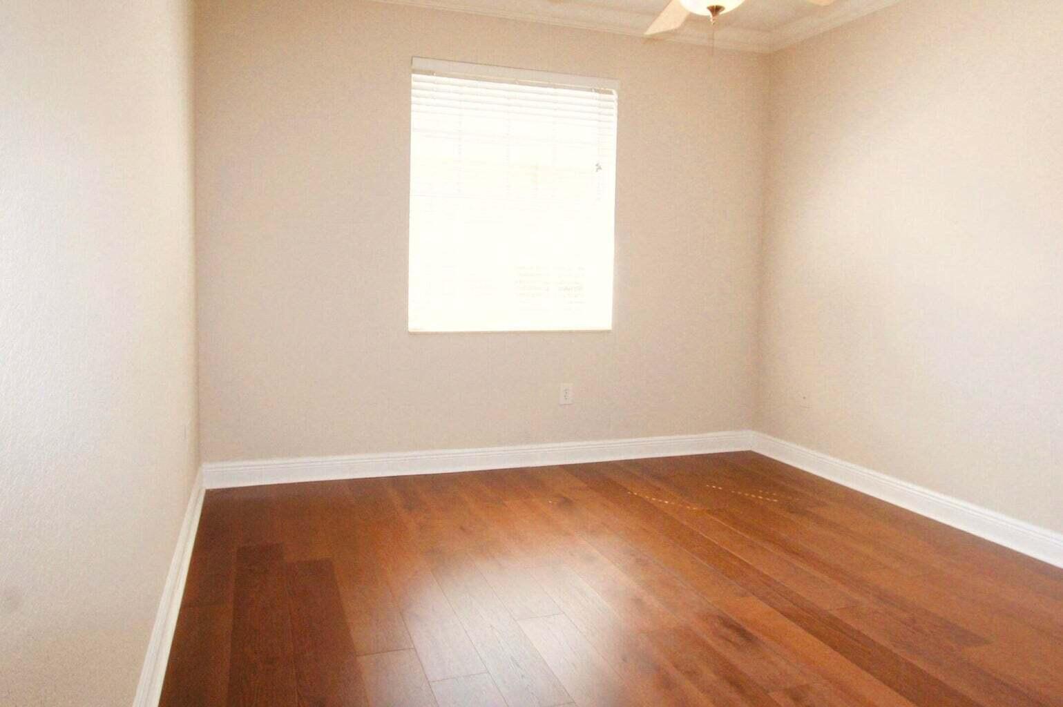 CAPELLA 1 - Residential Lease
