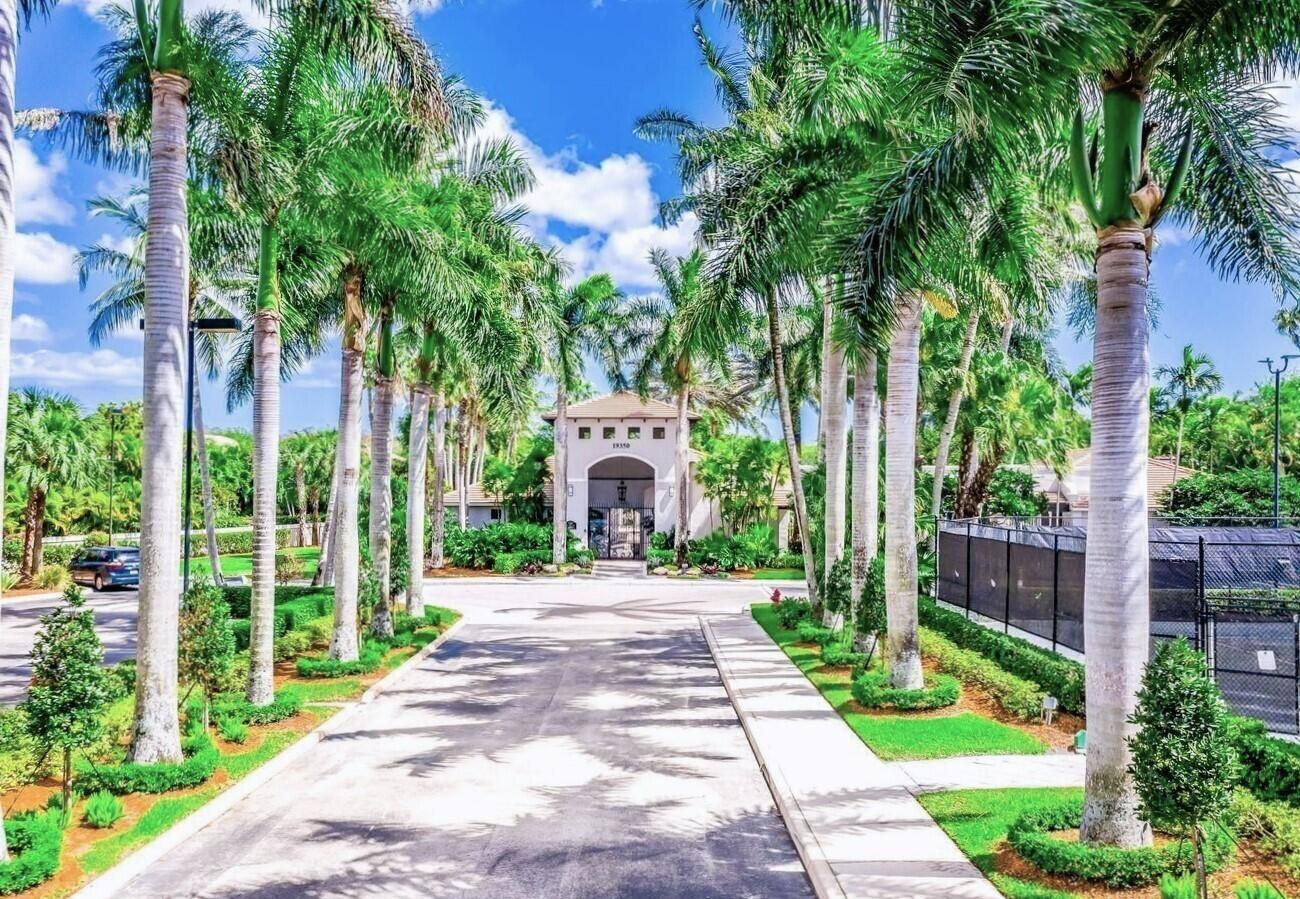 CAPELLA 1 - Residential Lease
