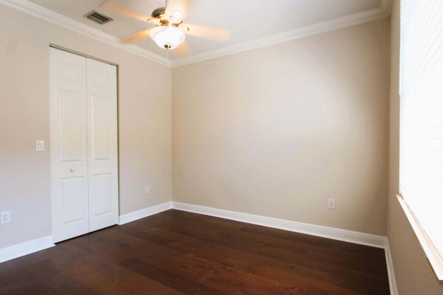 CAPELLA 1 - Residential Lease