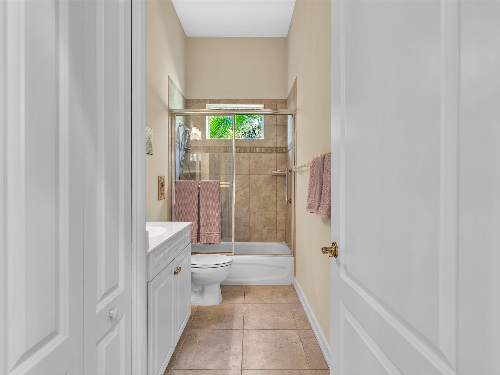 RIVERWIND PHASE ONE SUB - Residential Lease