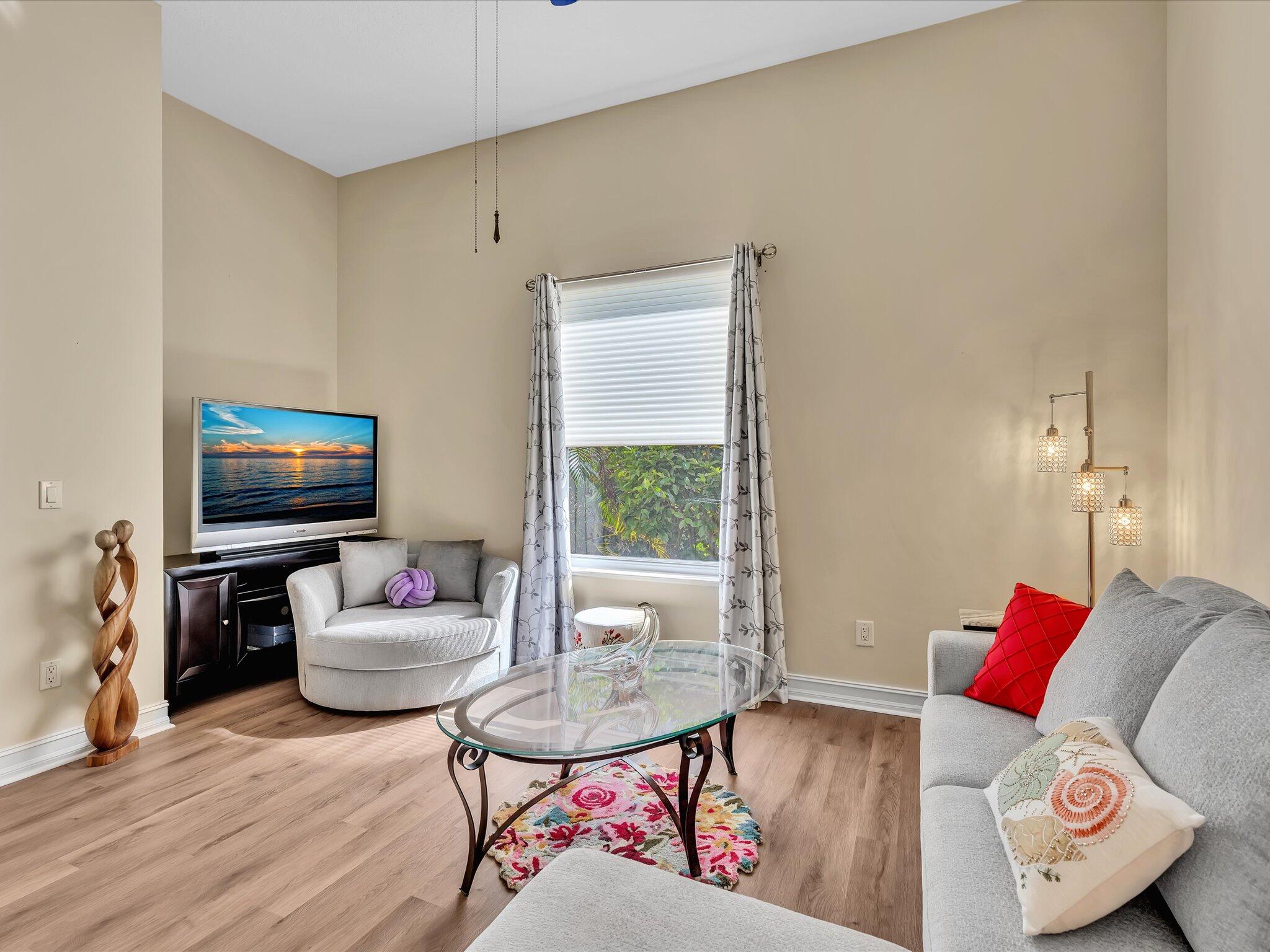RIVERWIND PHASE ONE SUB - Residential Lease