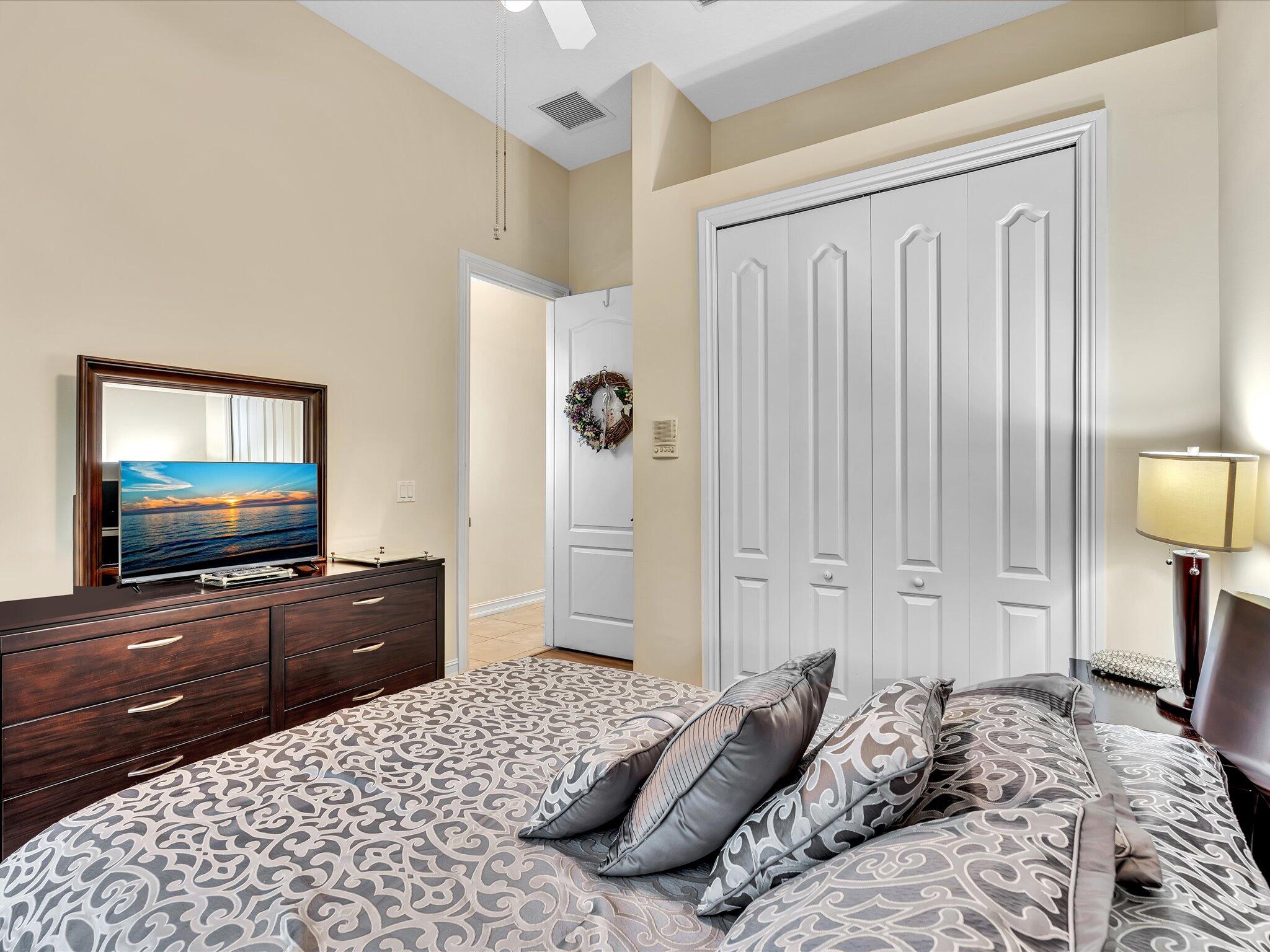 RIVERWIND PHASE ONE SUB - Residential Lease
