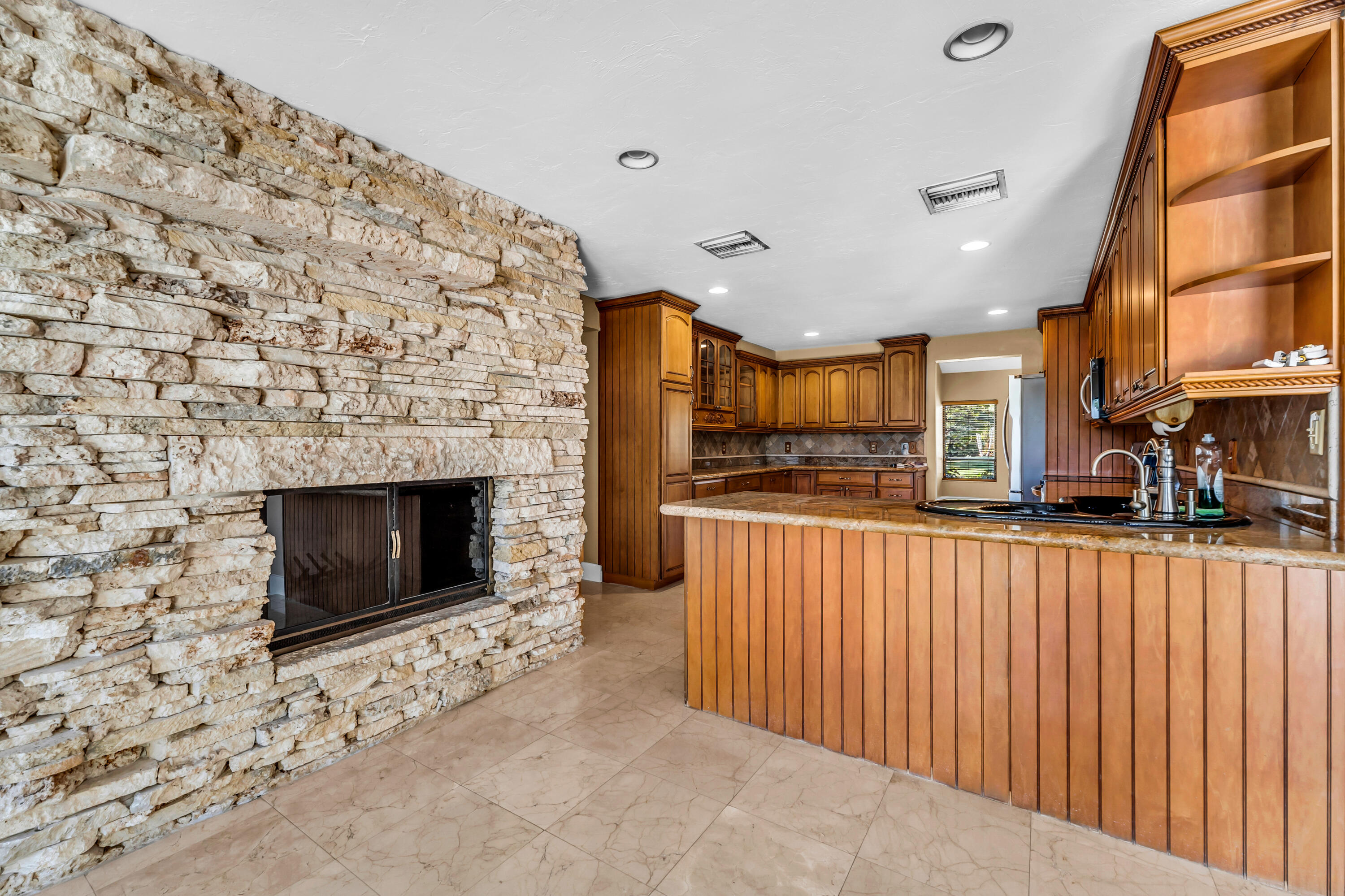 LAGO MAR COLONY-TWO - Residential