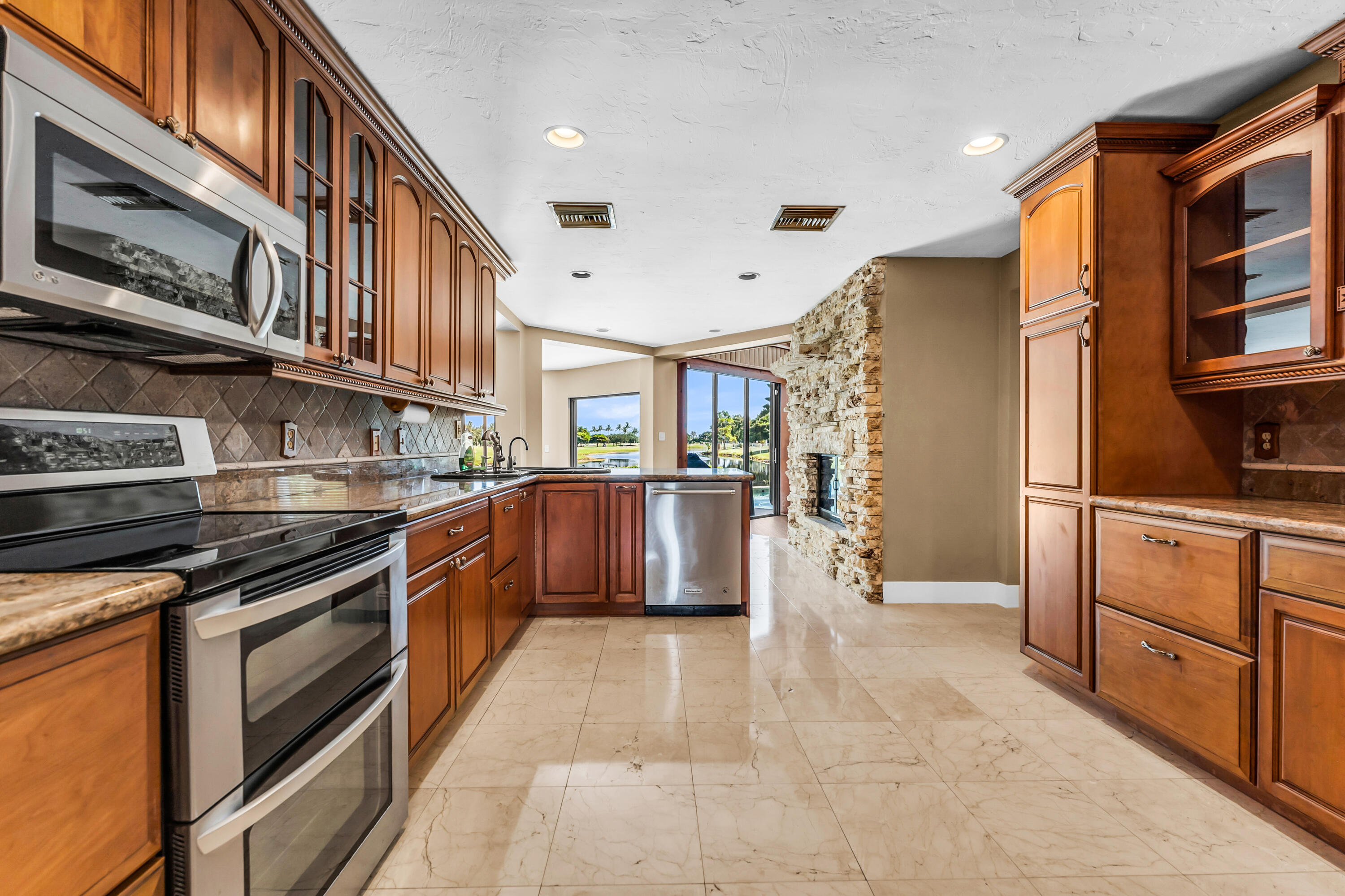 LAGO MAR COLONY-TWO - Residential