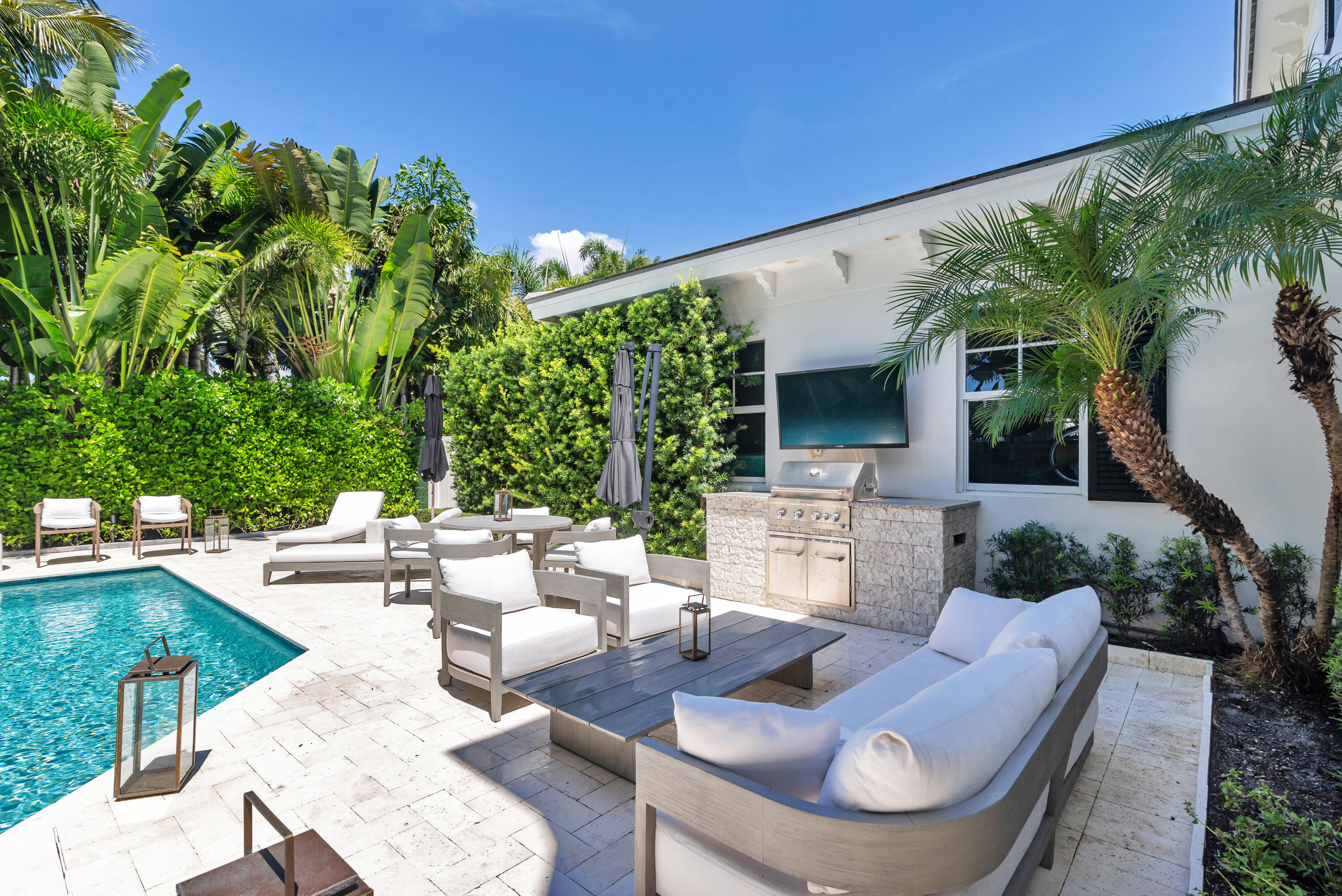EDMOR ESTS ADD TO WPB IN - Residential