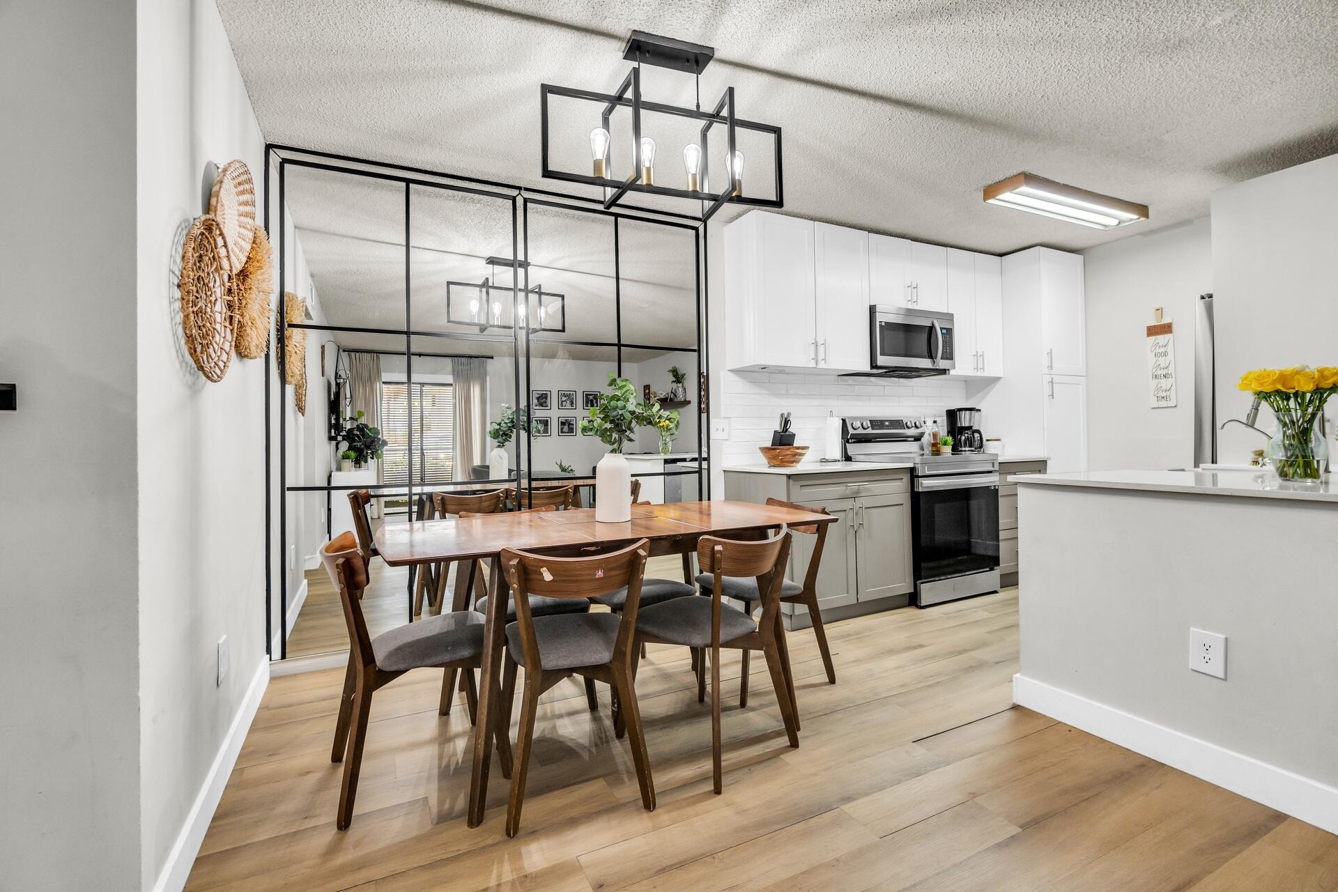 LAKEVIEW AT THE HAMMOCKS CONDO E - Residential