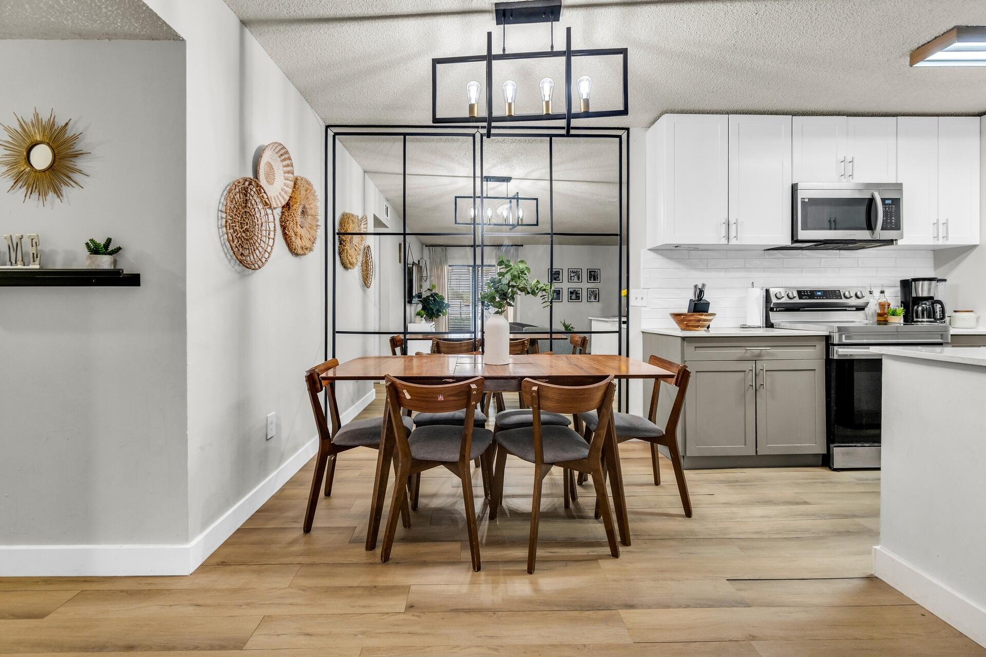 LAKEVIEW AT THE HAMMOCKS CONDO E - Residential