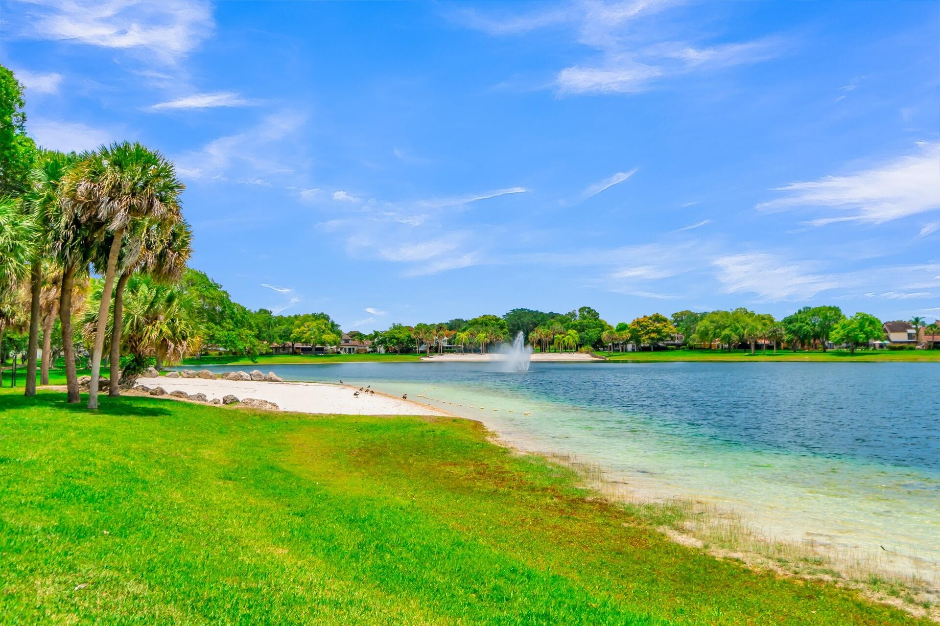 LAKEVIEW AT THE HAMMOCKS CONDO E - Residential