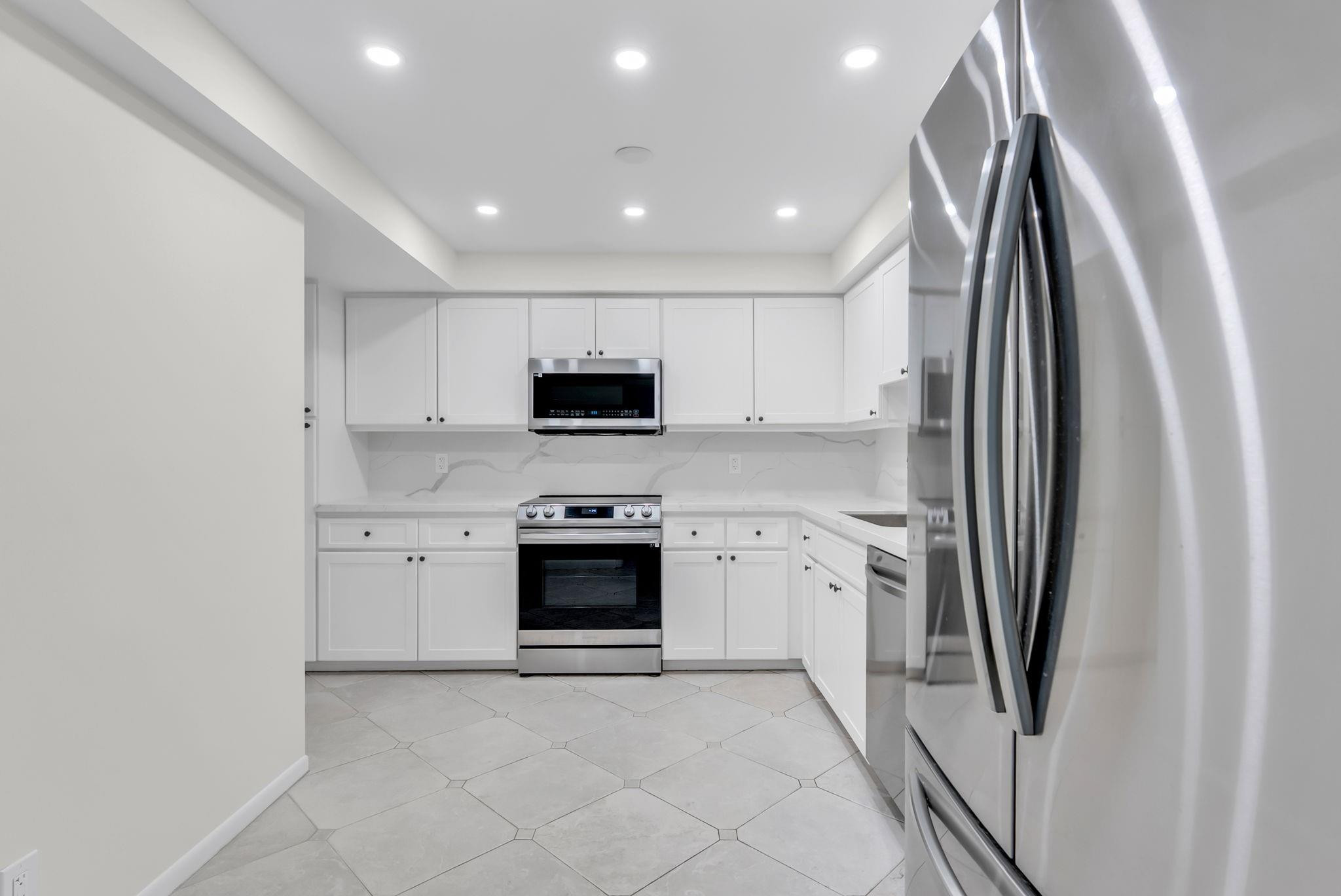 SEA RANCH CLUB B CONDO - Residential Lease