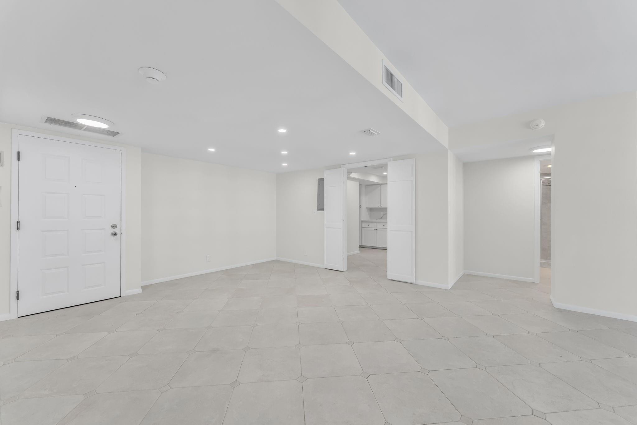SEA RANCH CLUB B CONDO - Residential Lease