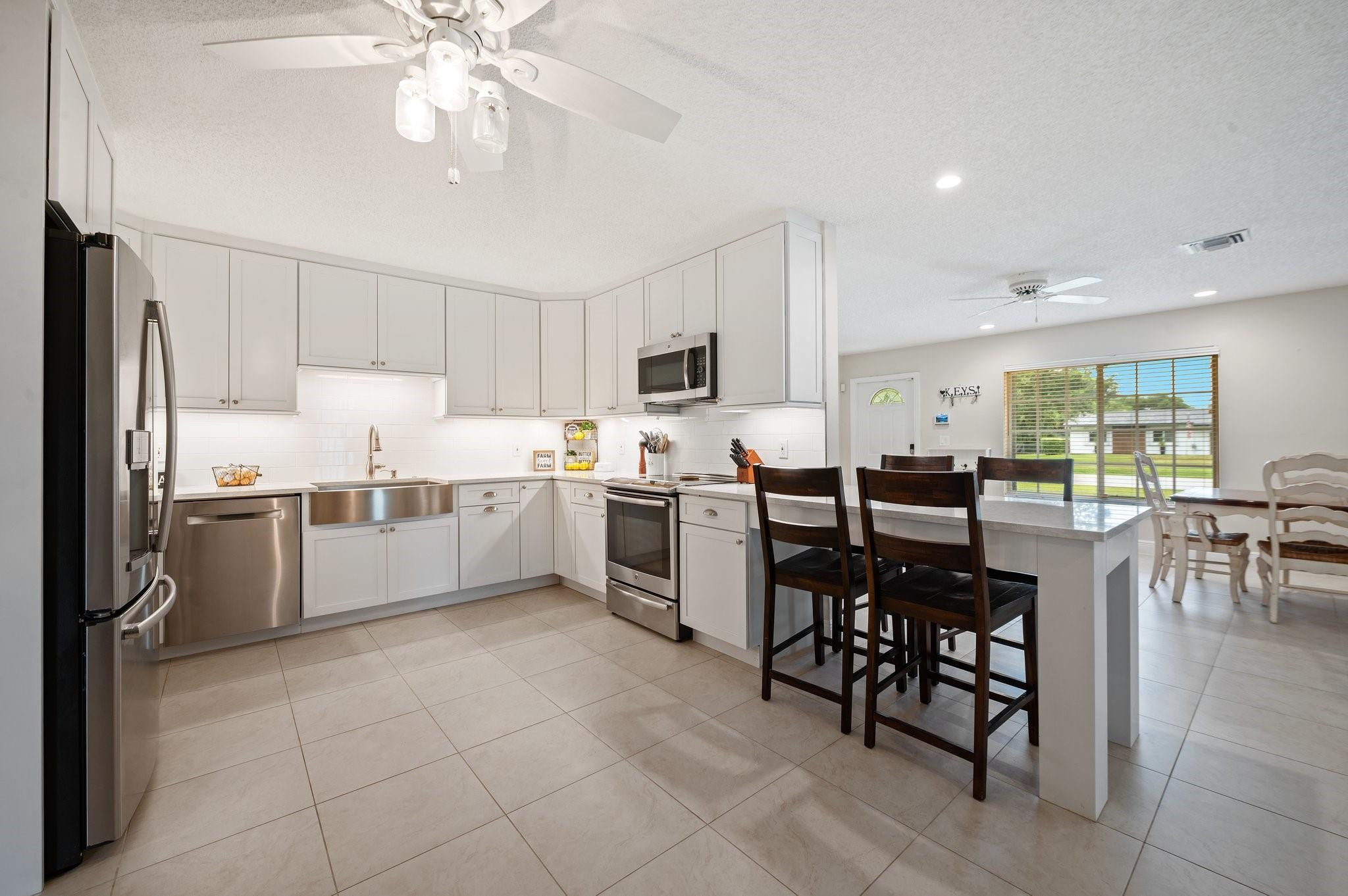 Country Estates 91-16 B - Residential