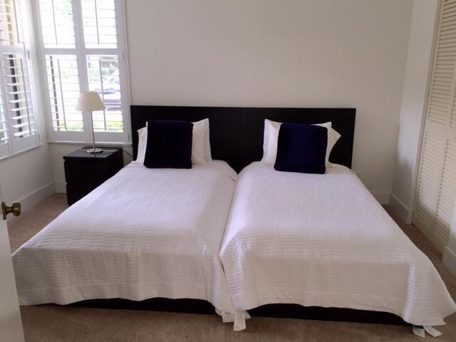 WHISPER TRACE PAR 8 ARVIDA COUNTRY CLUB - Residential Lease