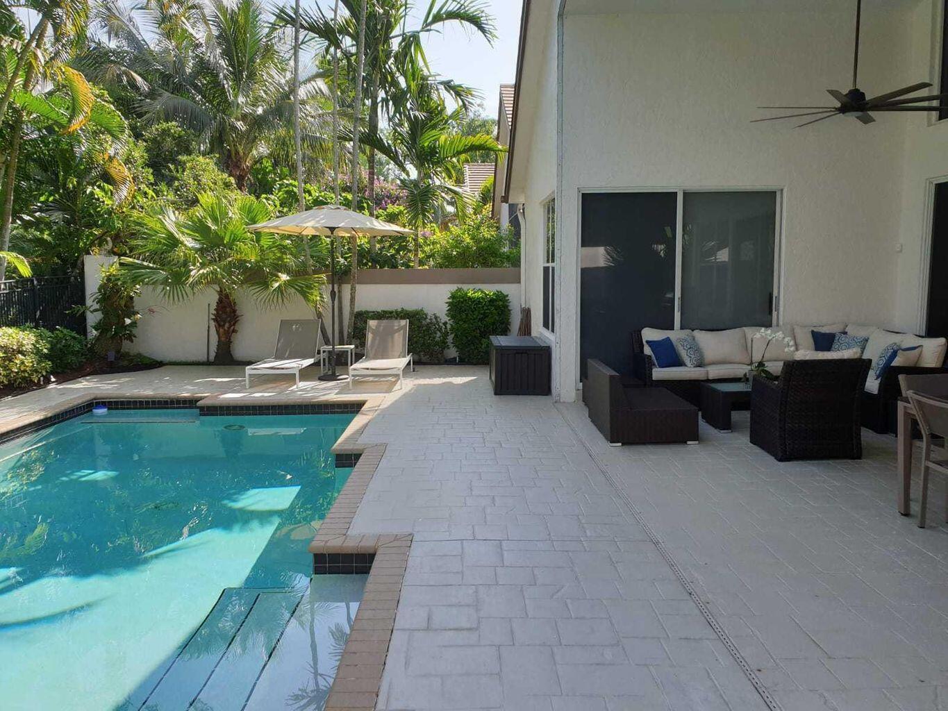WHISPER TRACE PAR 8 ARVIDA COUNTRY CLUB - Residential Lease