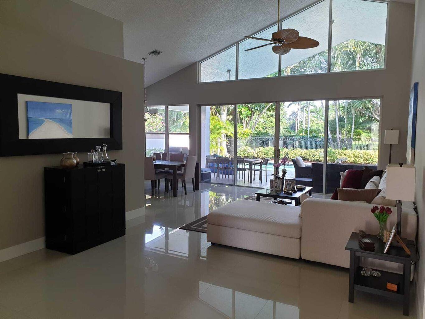 WHISPER TRACE PAR 8 ARVIDA COUNTRY CLUB - Residential Lease