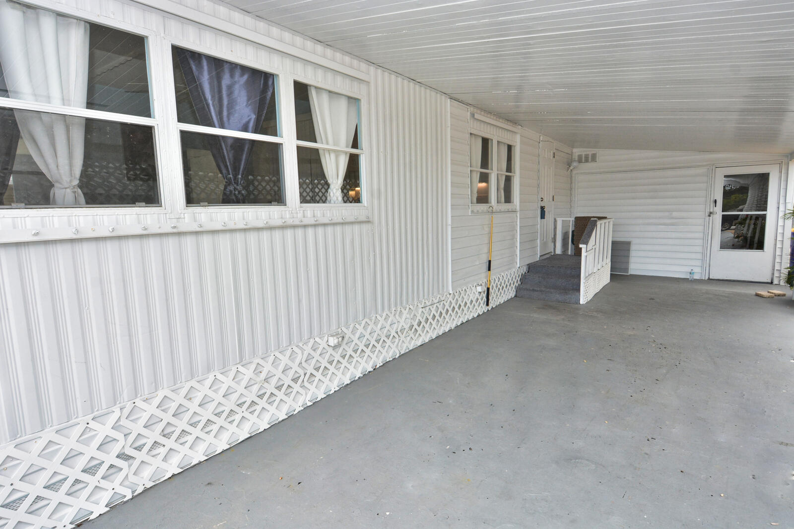 RIDGEWAY - Residential