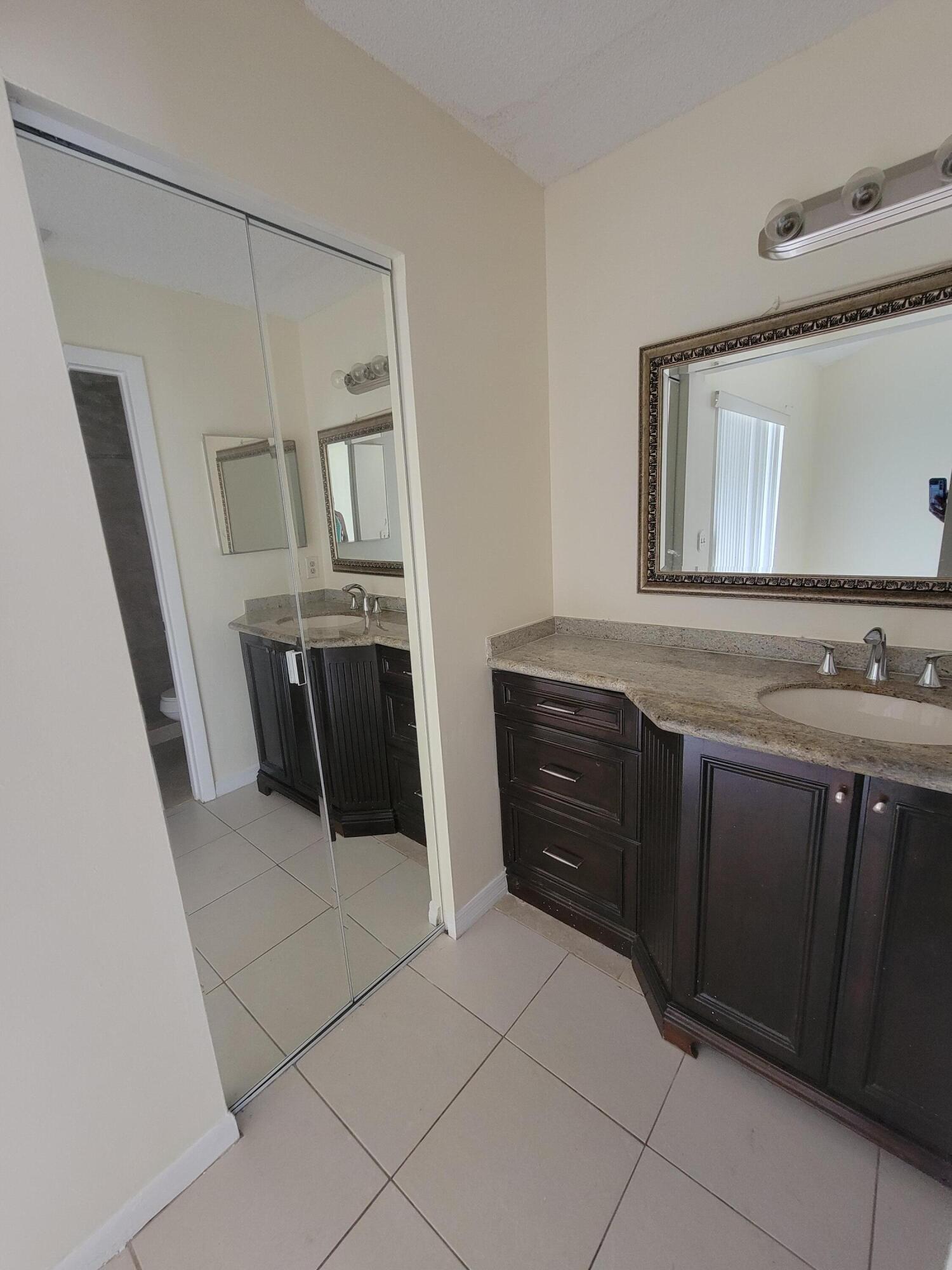 CROSS CREEK TOWNHOMES PLAT - Residential Lease