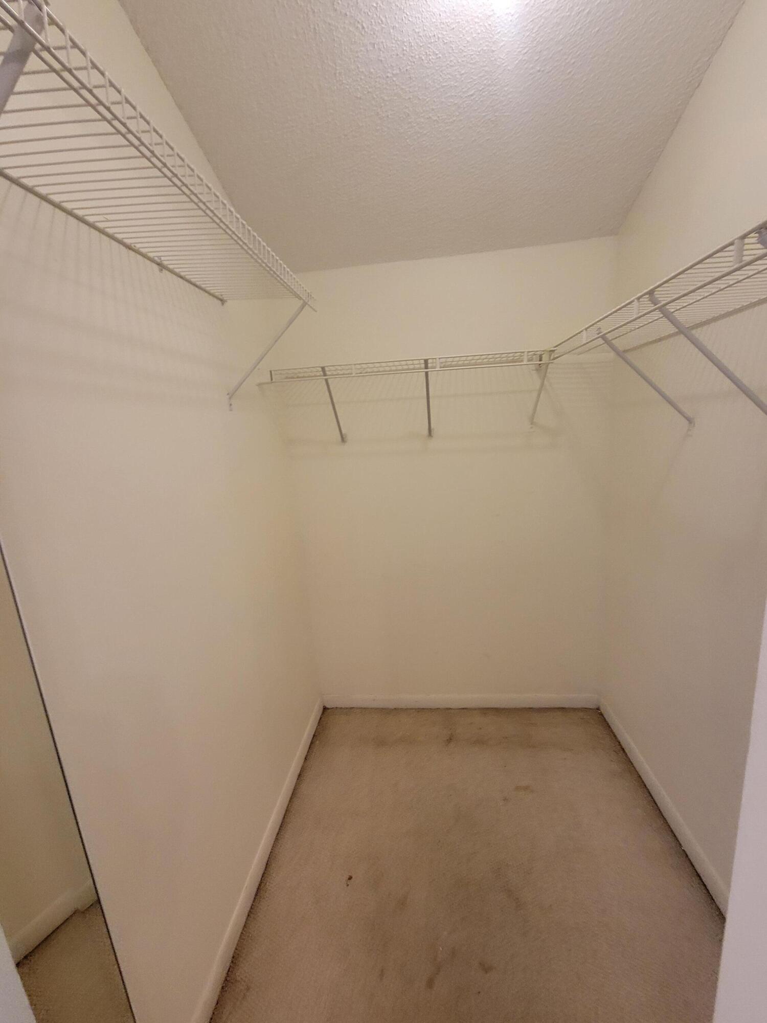CROSS CREEK TOWNHOMES PLAT - Residential Lease