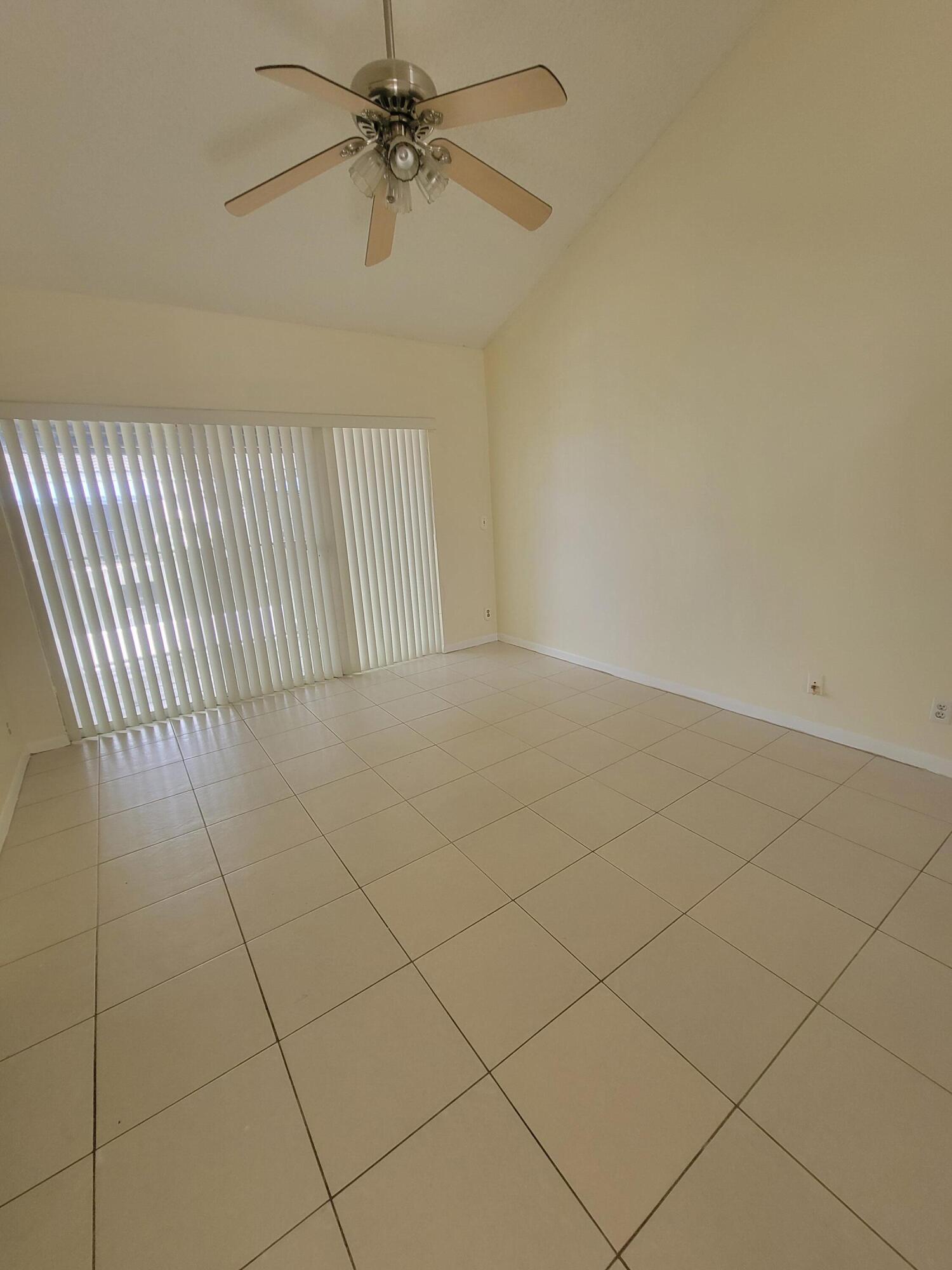 CROSS CREEK TOWNHOMES PLAT - Residential Lease