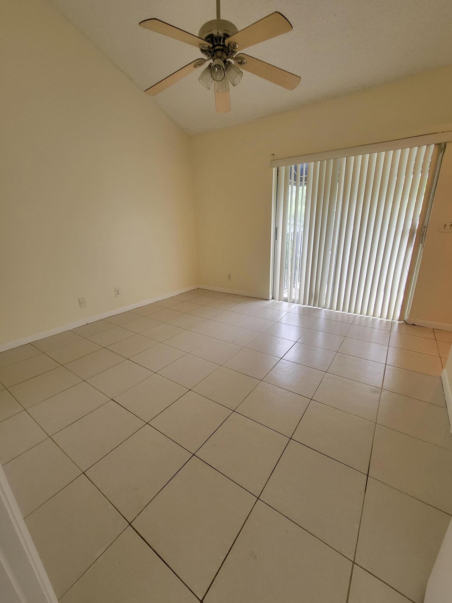CROSS CREEK TOWNHOMES PLAT - Residential Lease