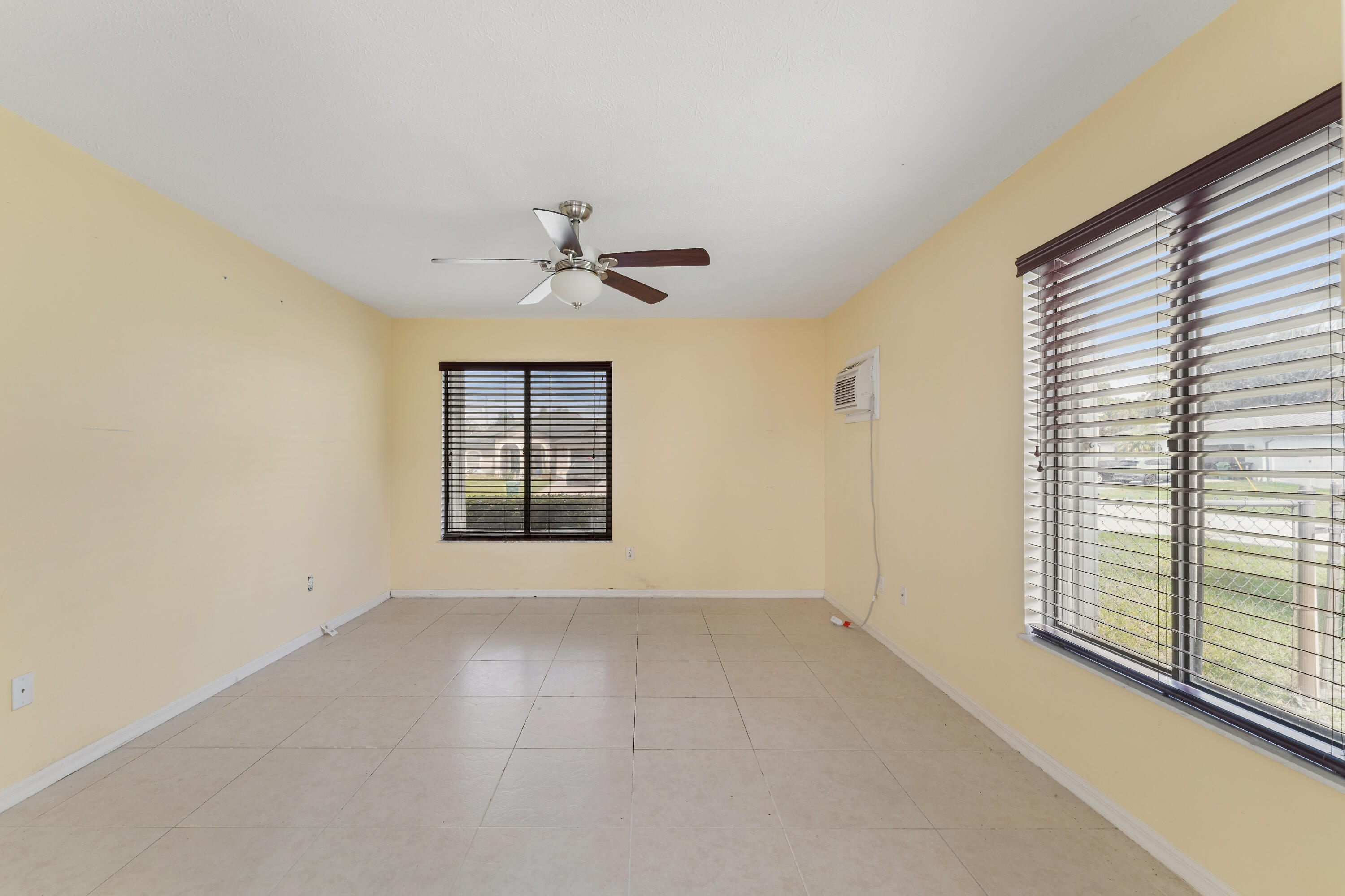 PORT ST LUCIE SECTION 20 - Residential