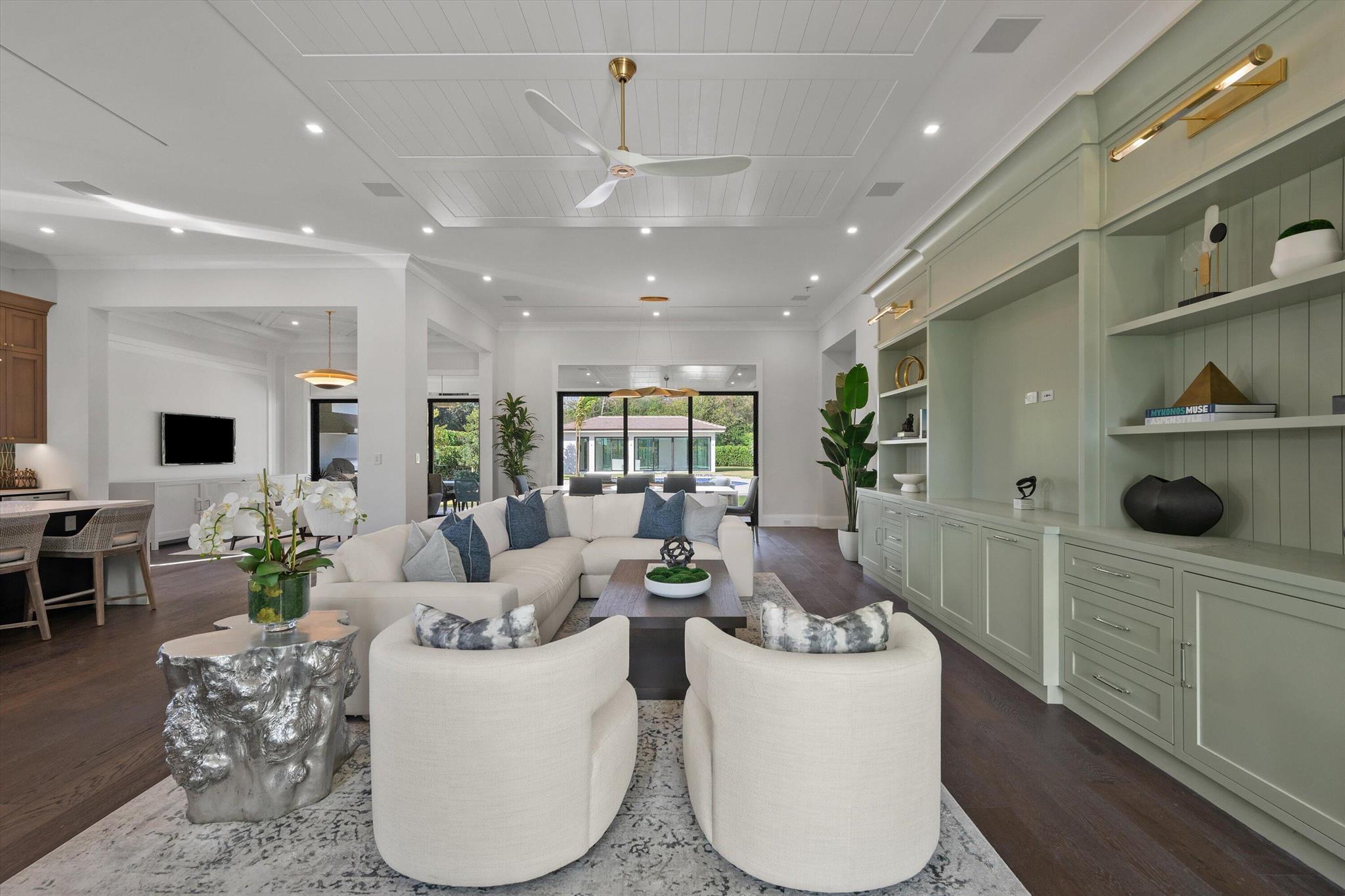 BLUE CYPRESS REPL AT PALM BEACH POLO & COUNTRY CLU - Residential