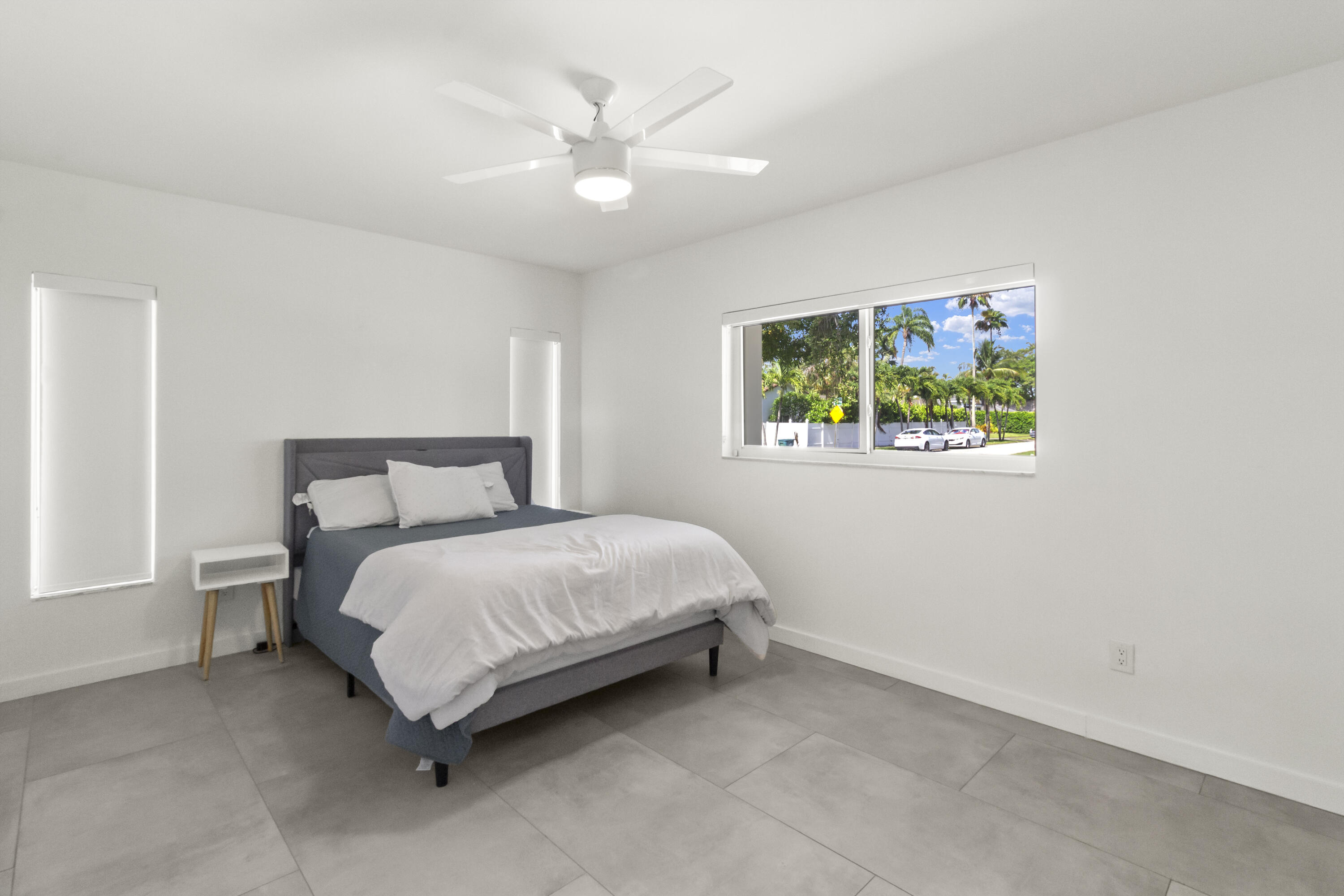 HIGHLAND GARDENS 3RD ADDN - Residential Lease