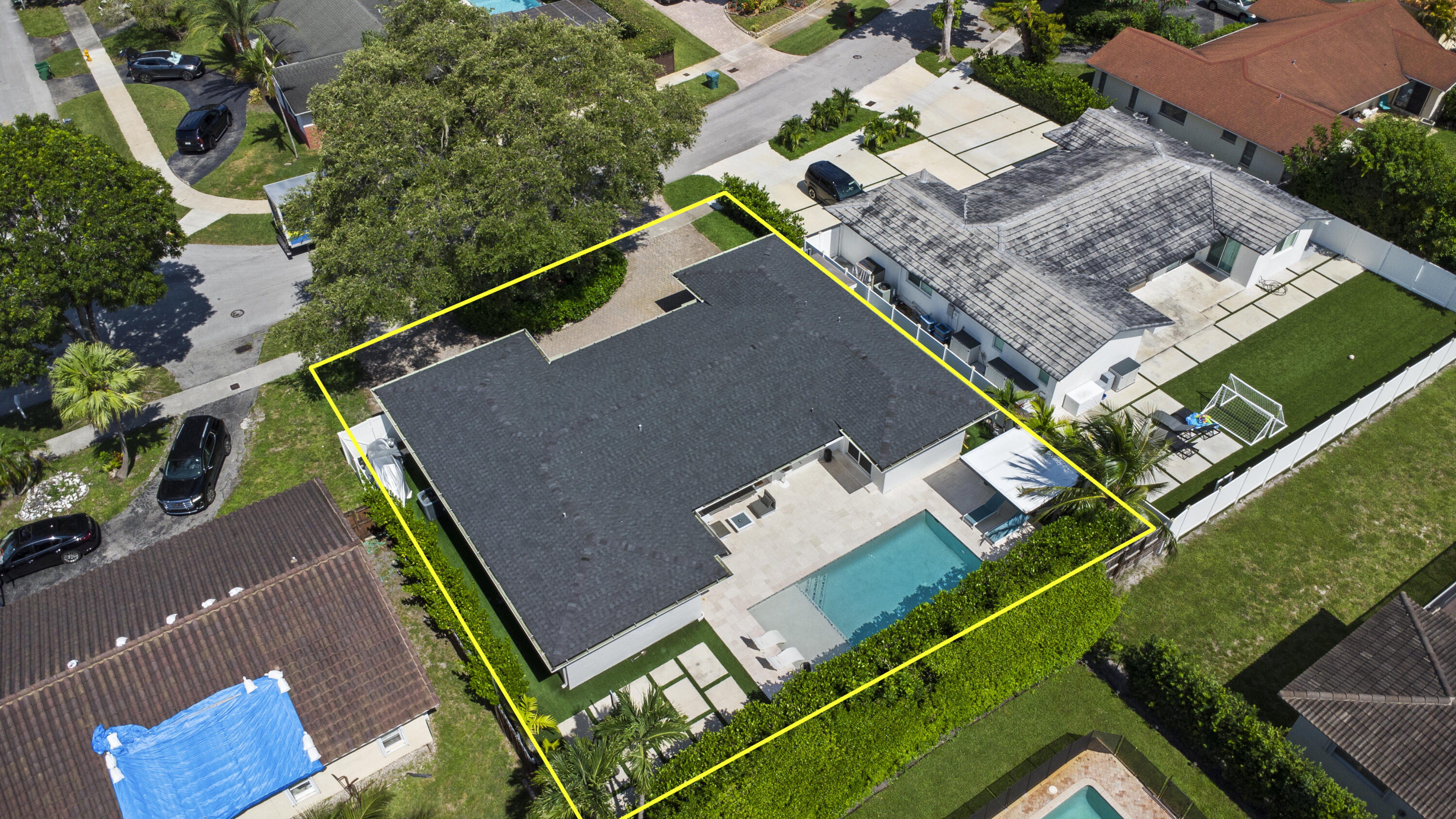 HIGHLAND GARDENS 3RD ADDN - Residential Lease