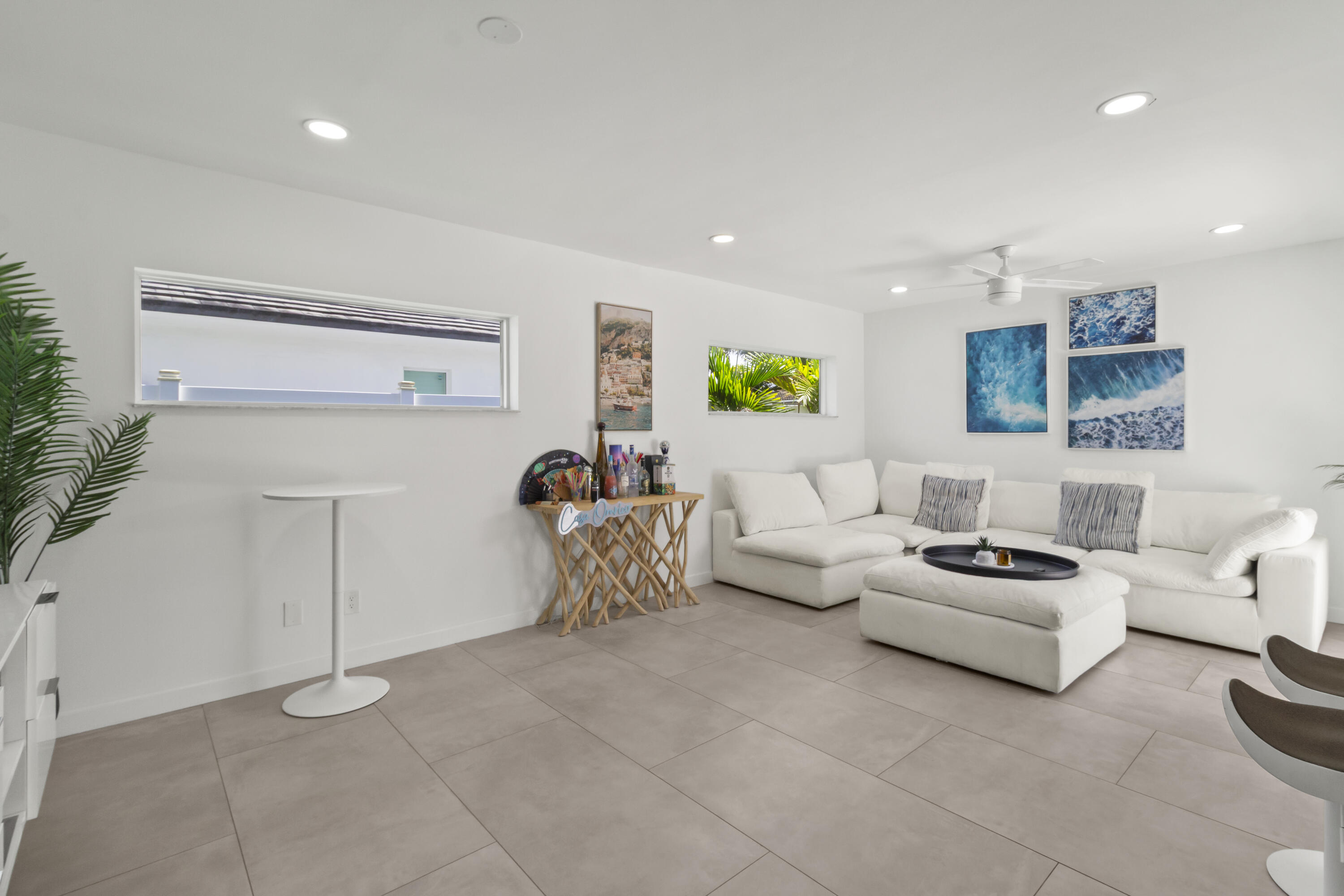 HIGHLAND GARDENS 3RD ADDN - Residential Lease