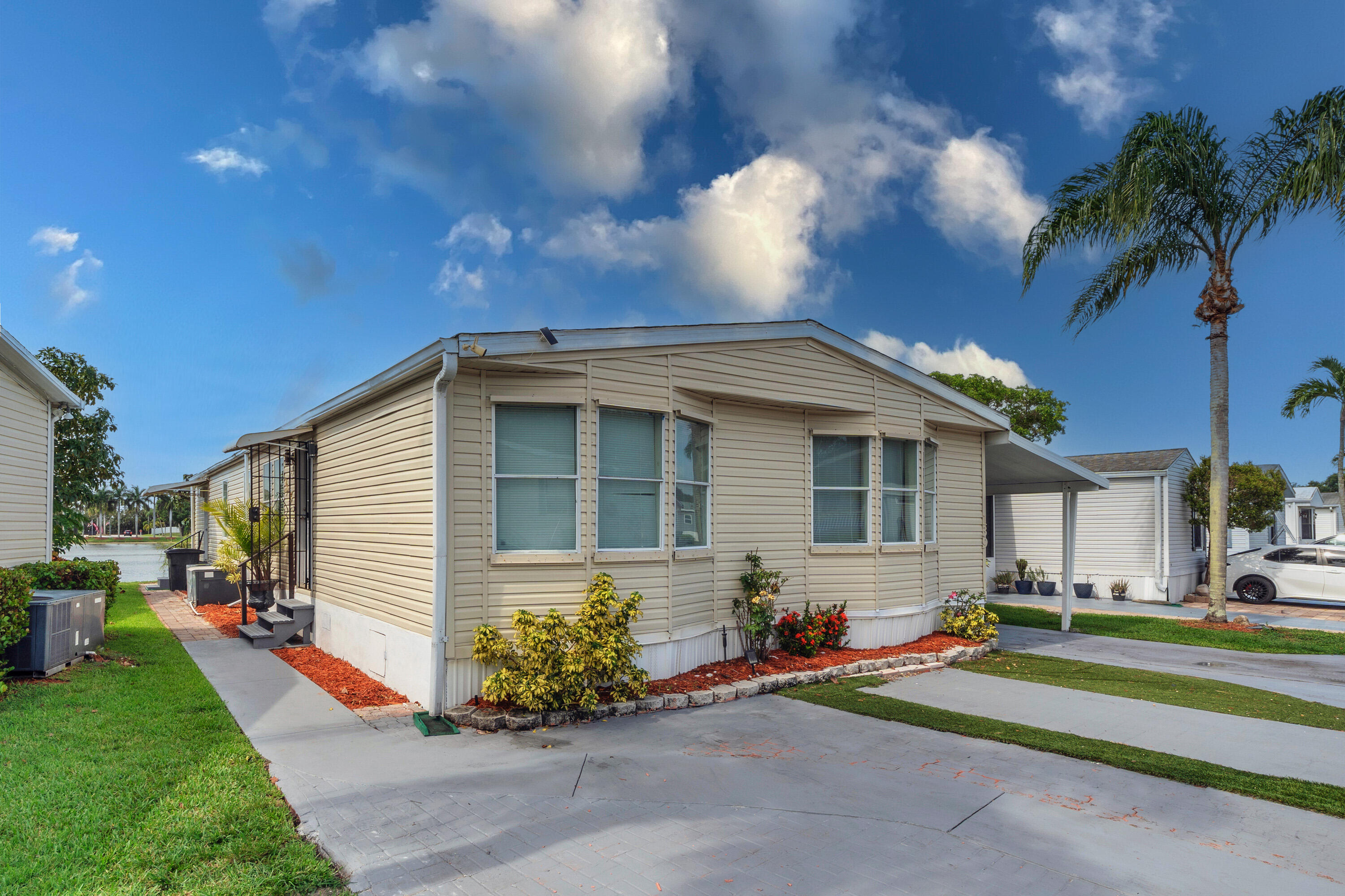 Palm Beach Plantation - Residential