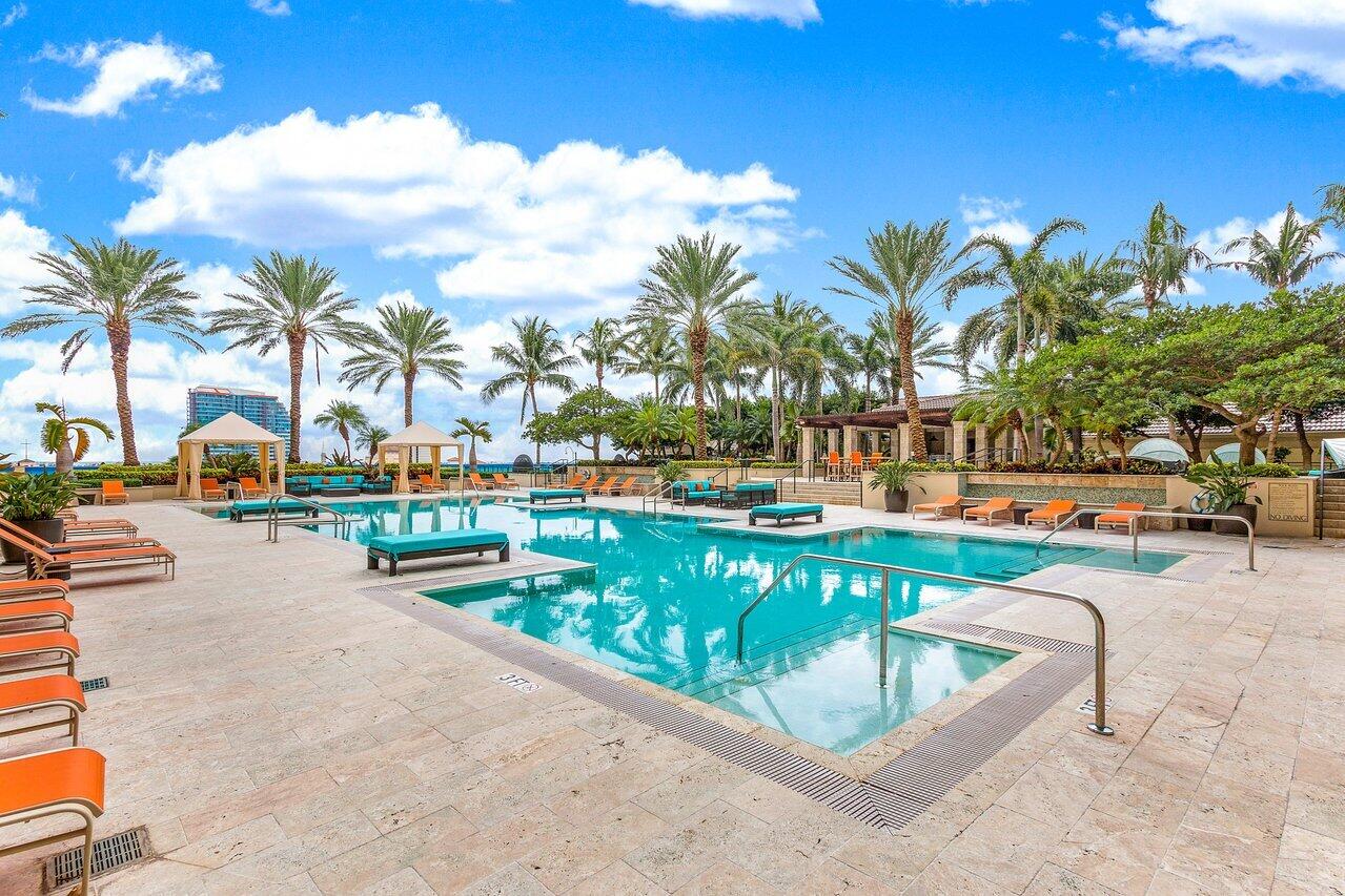 CITYPLACE SOUTH TOWER CONDO - Residential