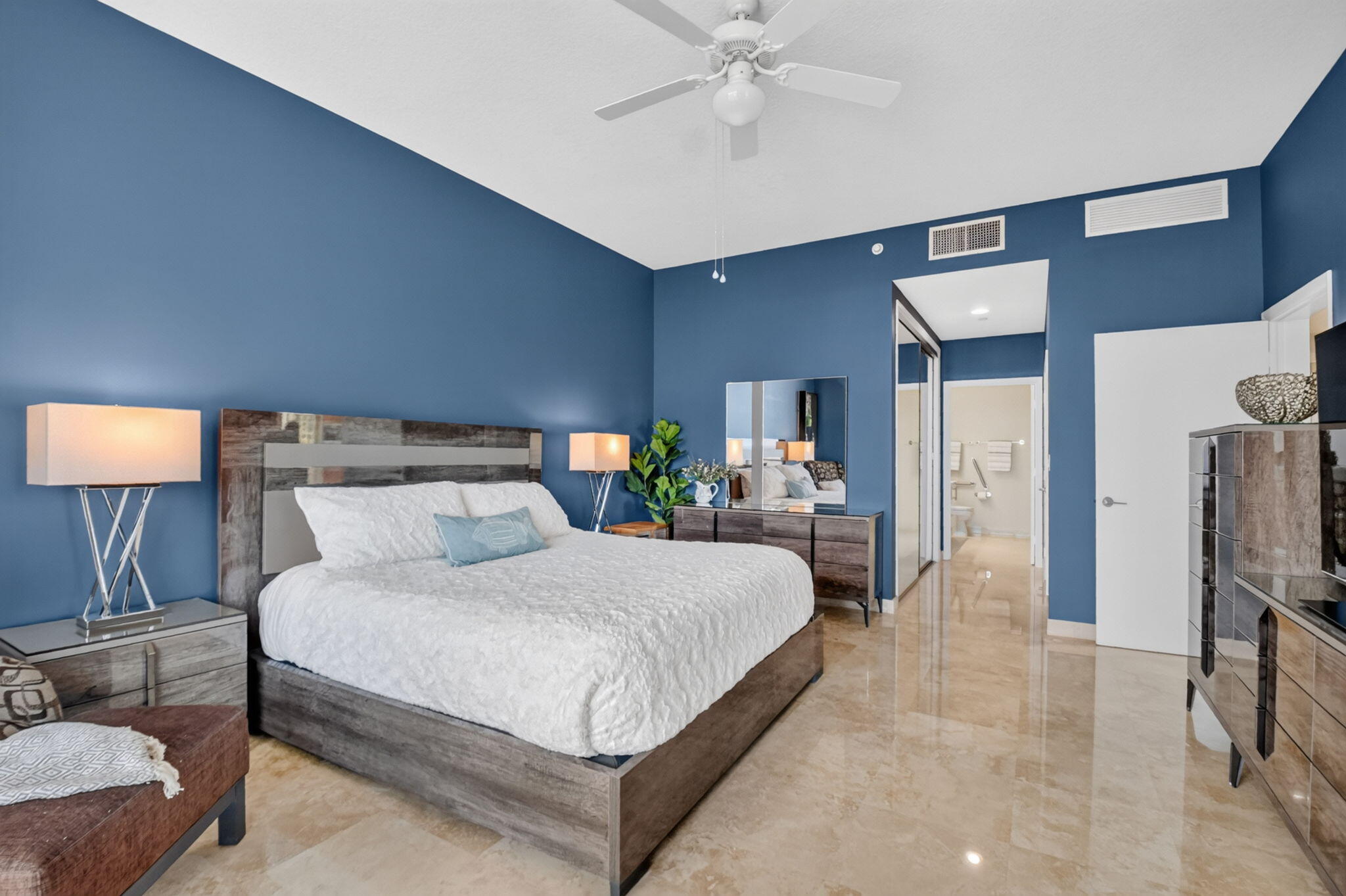 CITYPLACE SOUTH TOWER CONDO - Residential