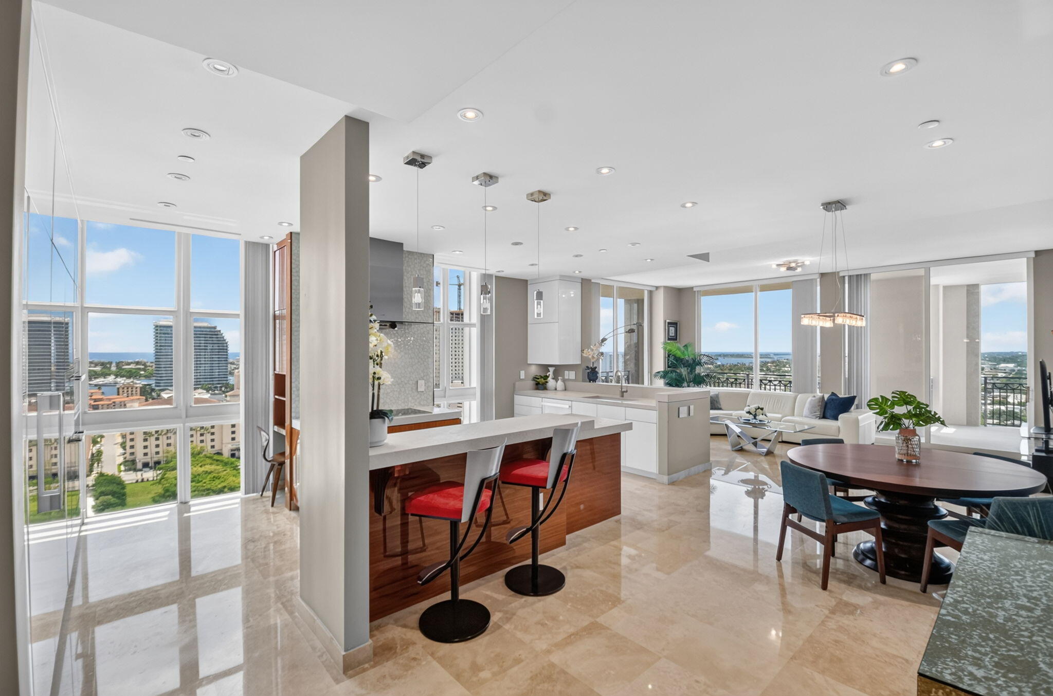 CITYPLACE SOUTH TOWER CONDO - Residential