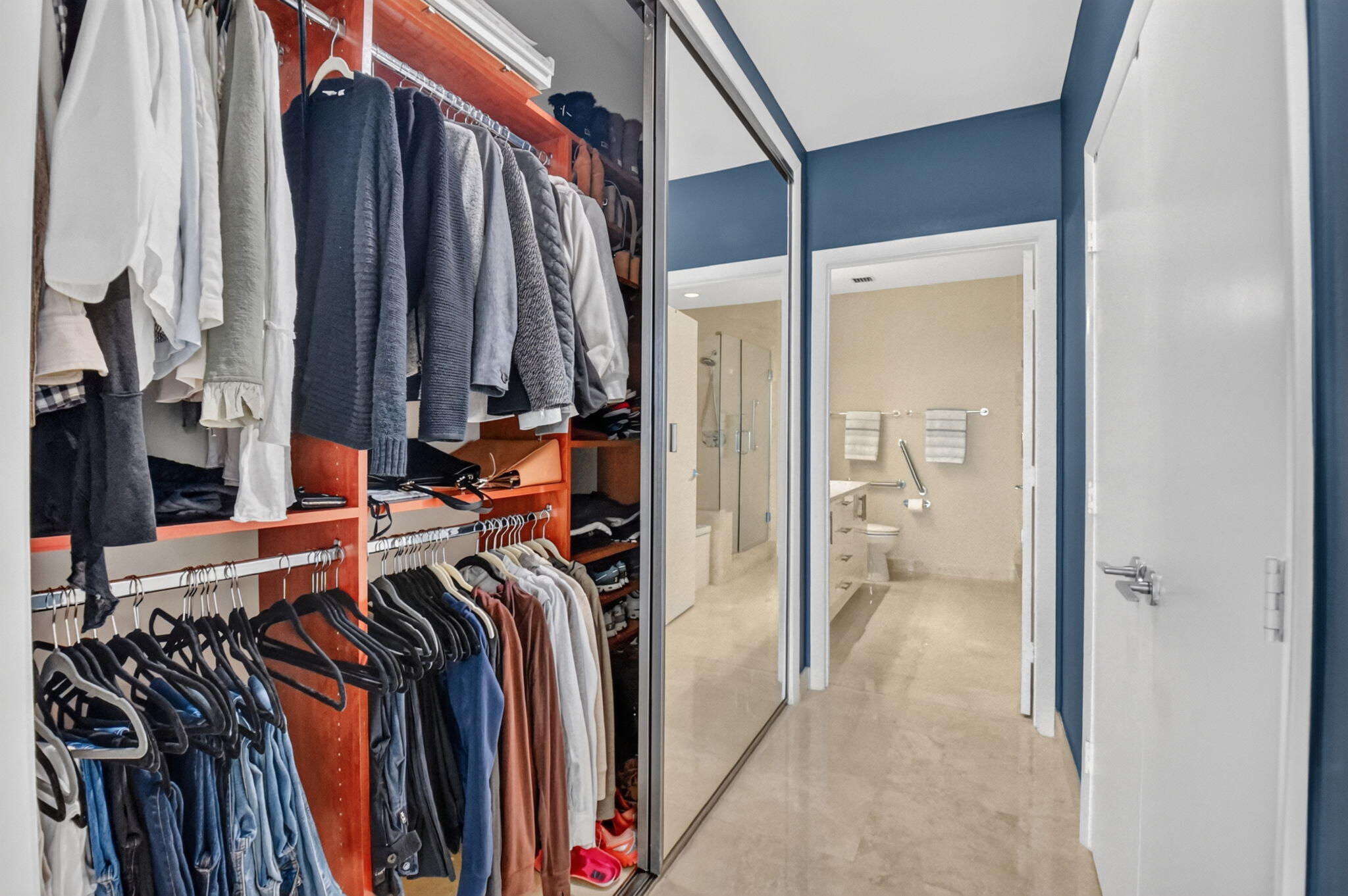 CITYPLACE SOUTH TOWER CONDO - Residential