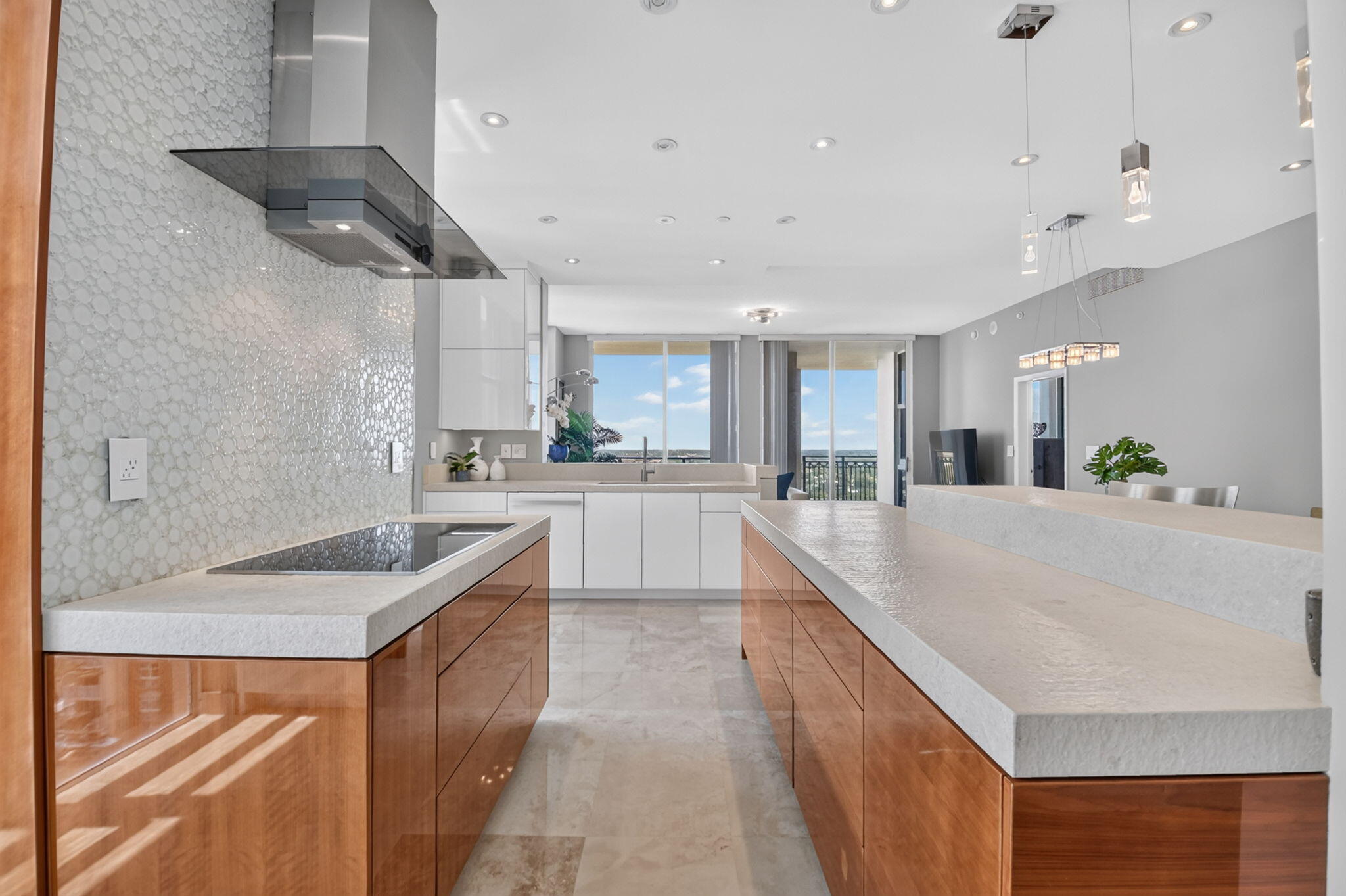 CITYPLACE SOUTH TOWER CONDO - Residential