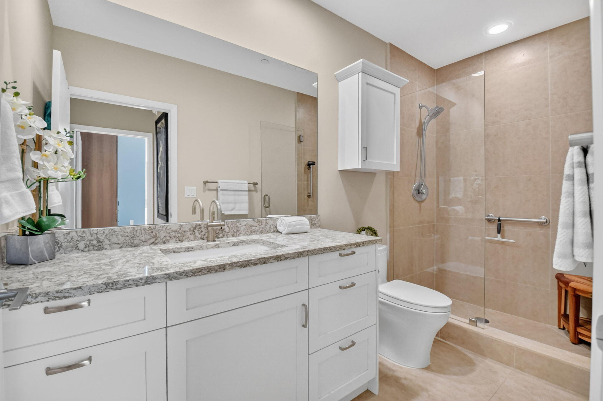 CITYPLACE SOUTH TOWER CONDO - Residential