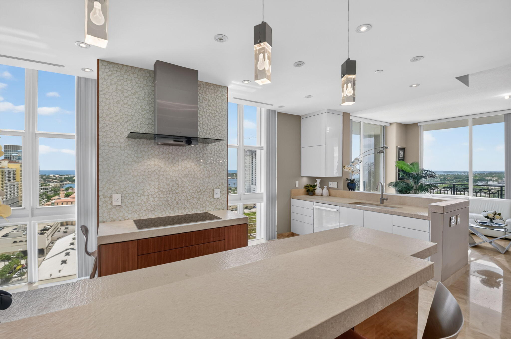 CITYPLACE SOUTH TOWER CONDO - Residential