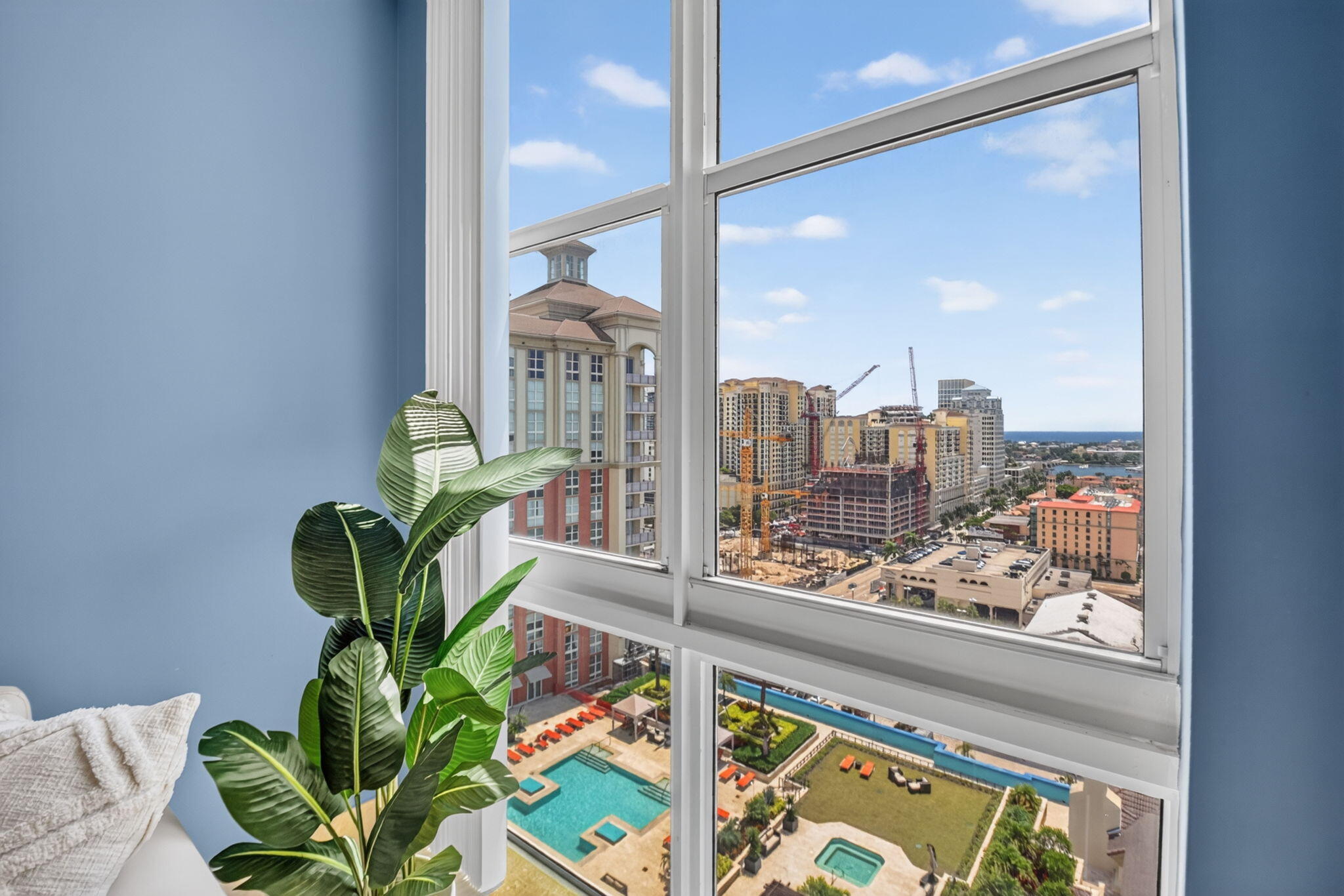 CITYPLACE SOUTH TOWER CONDO - Residential