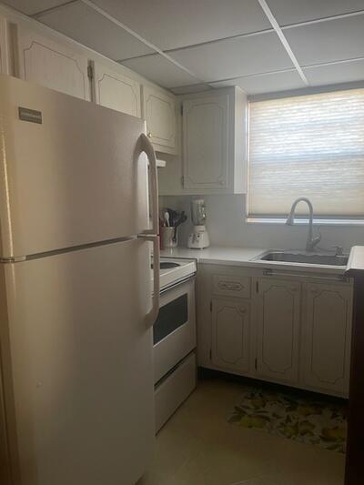 Century Village - WINDSOR CONDOS - Residential Lease