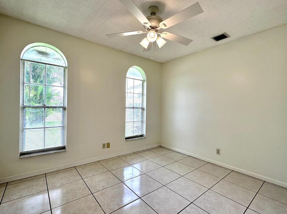 SOUTH SHORE 1 OF WELLINGTON - Residential Lease