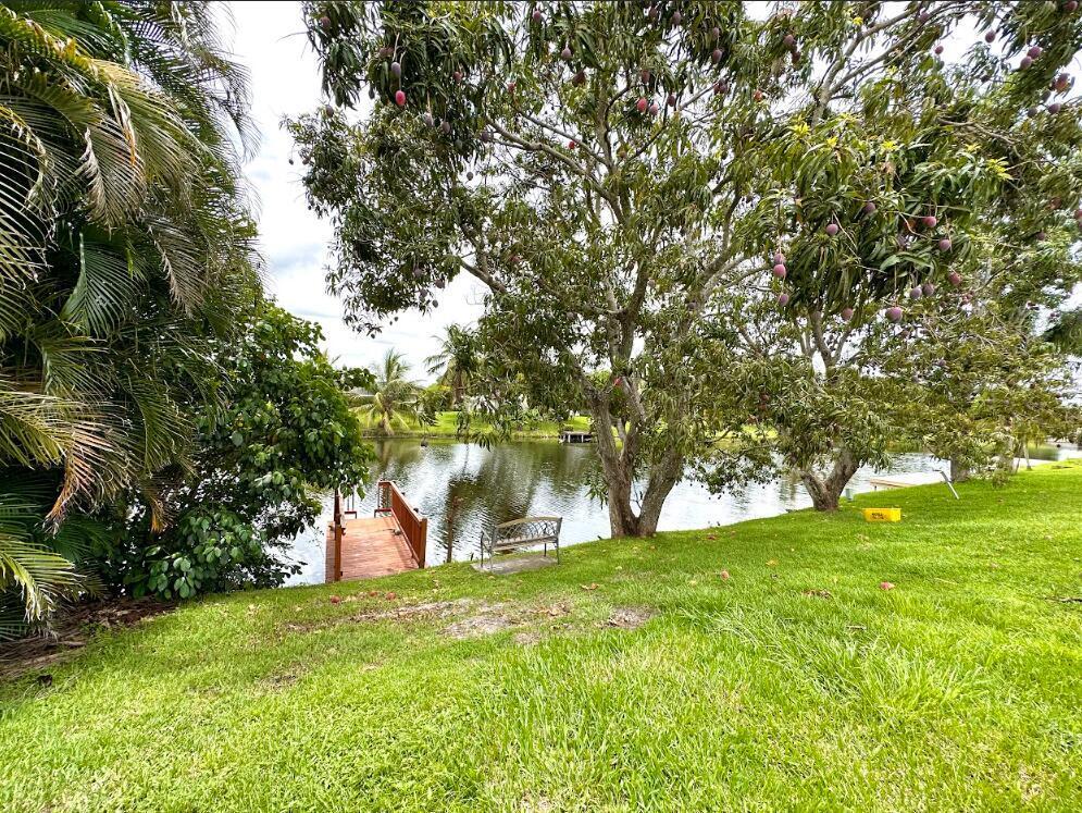SOUTH SHORE 1 OF WELLINGTON - Residential Lease