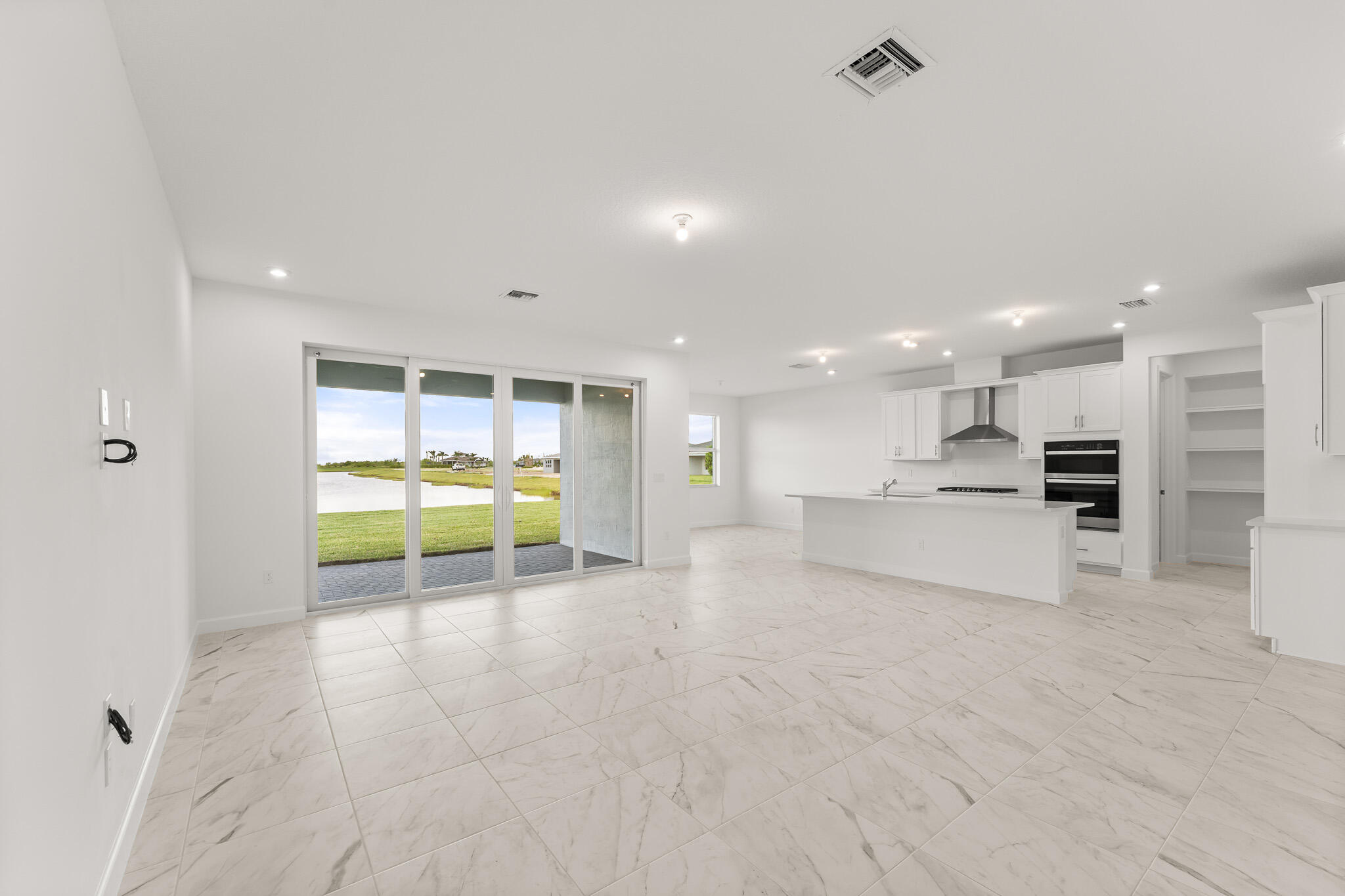 SOUTHERN GROVE PARCEL 28 REPLAT - Residential