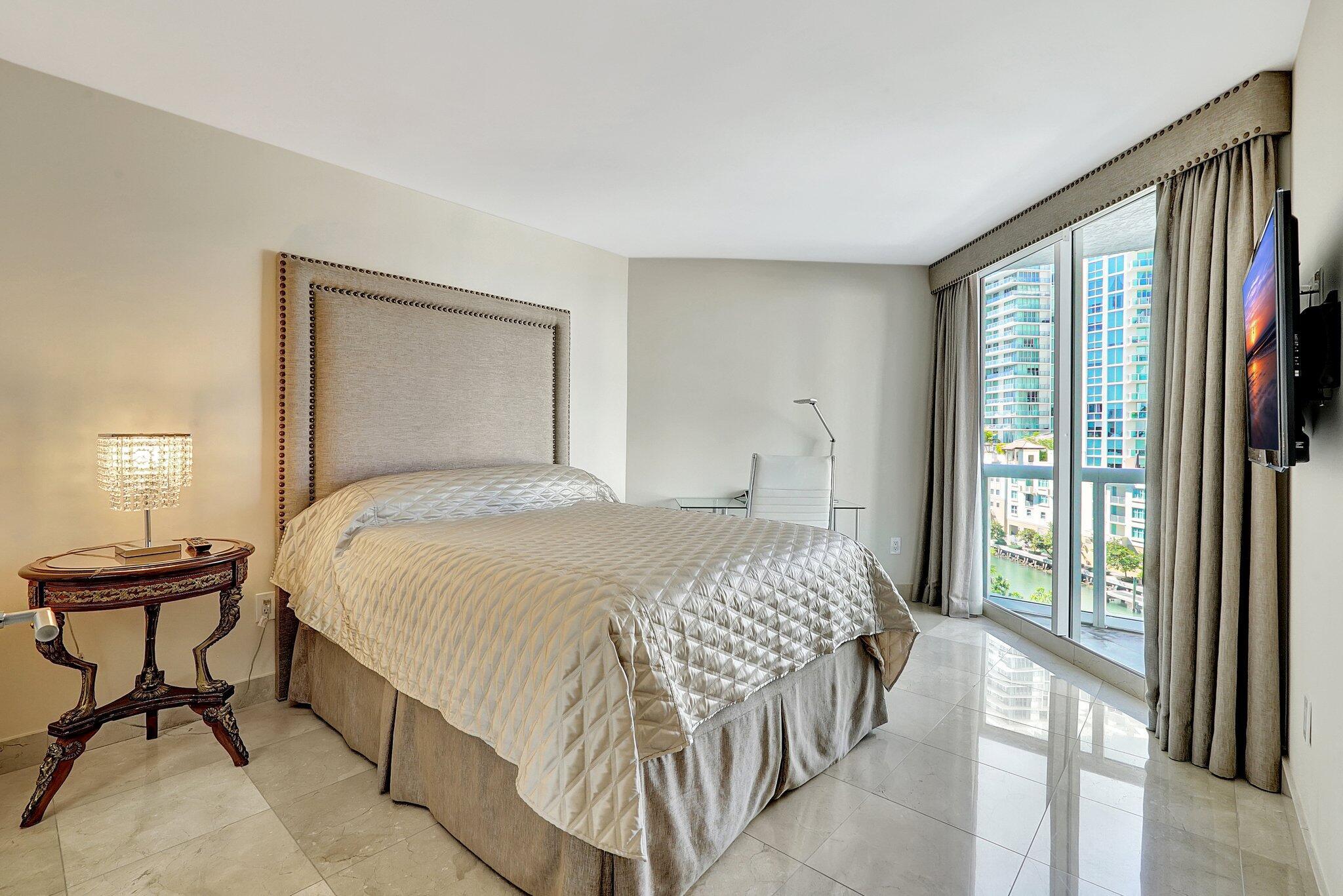 OCEANIA IV CONDO - Residential