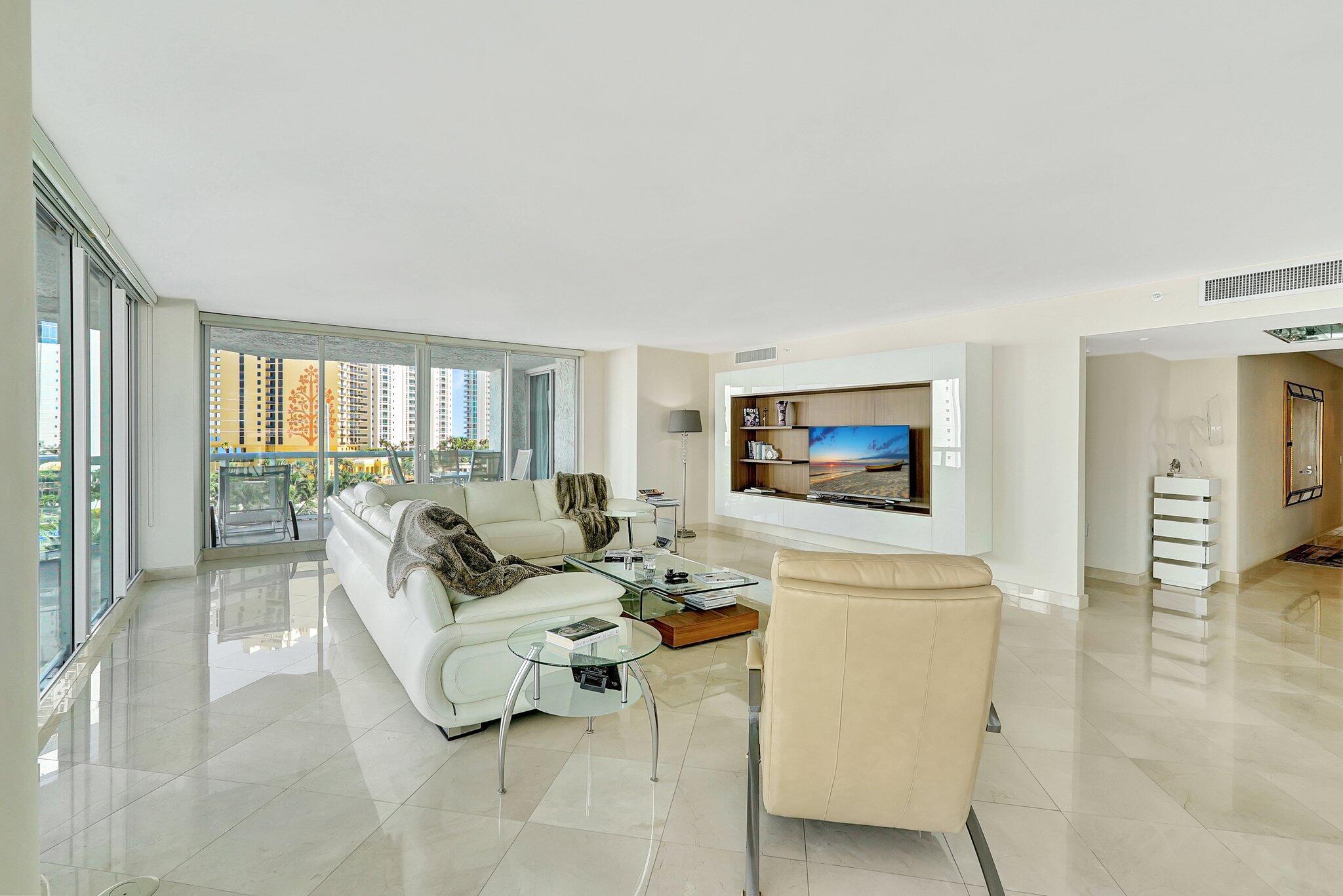 OCEANIA IV CONDO - Residential