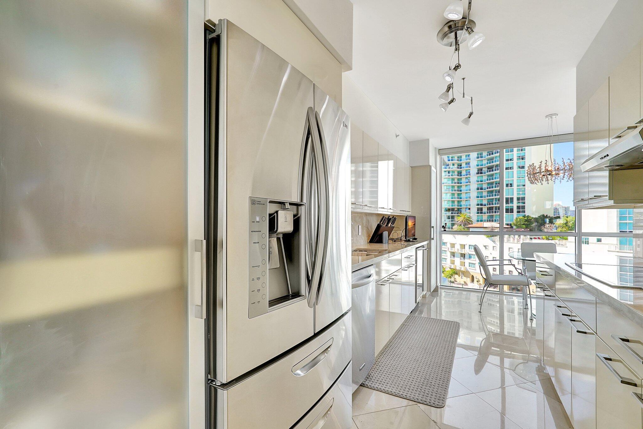 OCEANIA IV CONDO - Residential