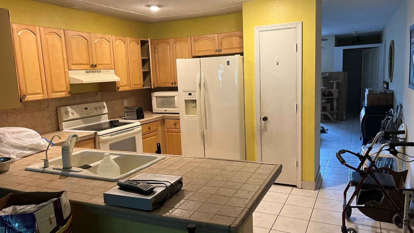Springs Park 77-2 B - Residential